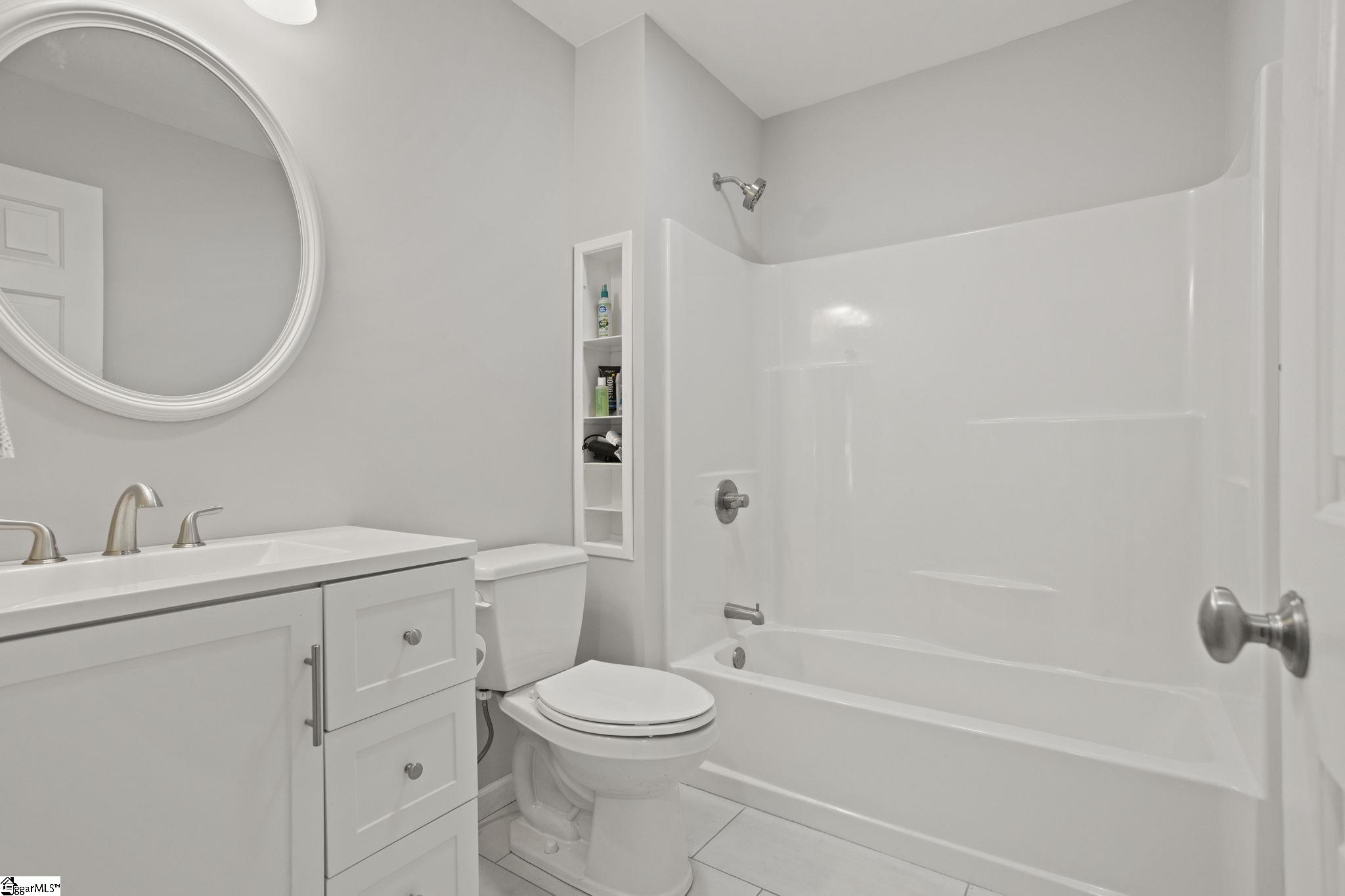 107 Lexington Court Property Photo 18