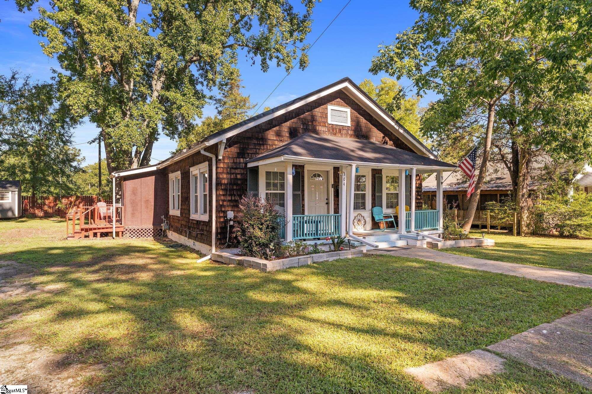 304 Langley Street Property Photo 4