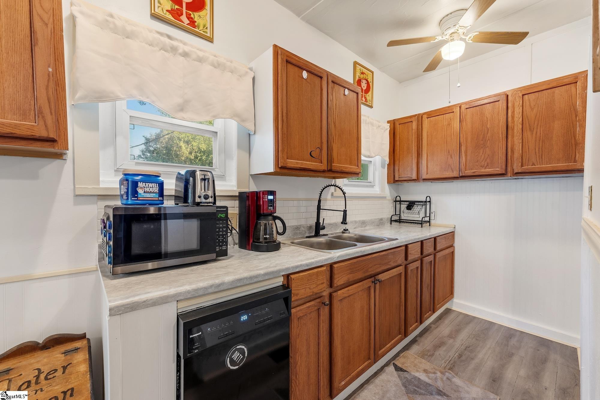 304 Langley Street Property Photo 12