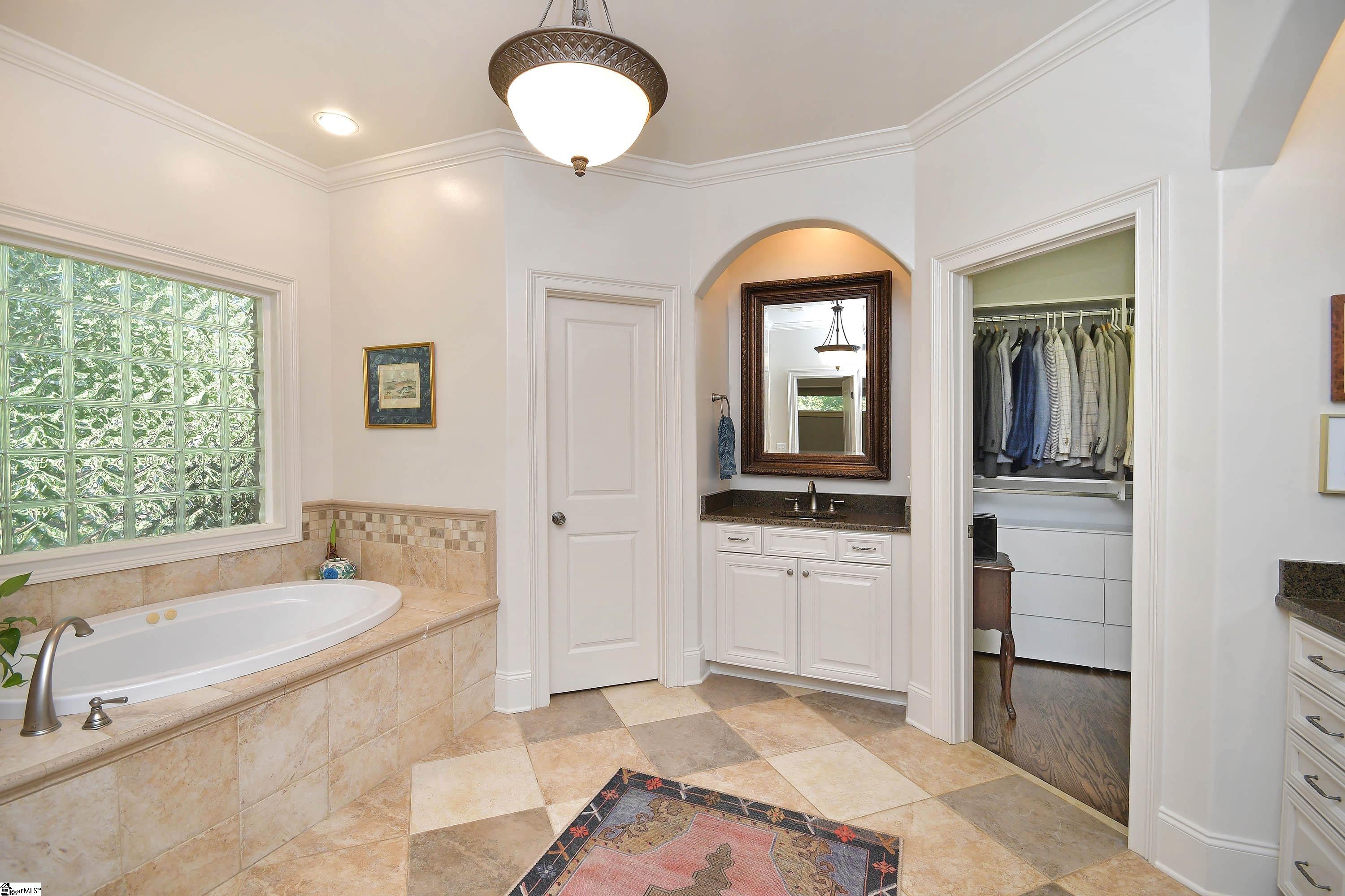 131 Reserve Drive Property Photo 21