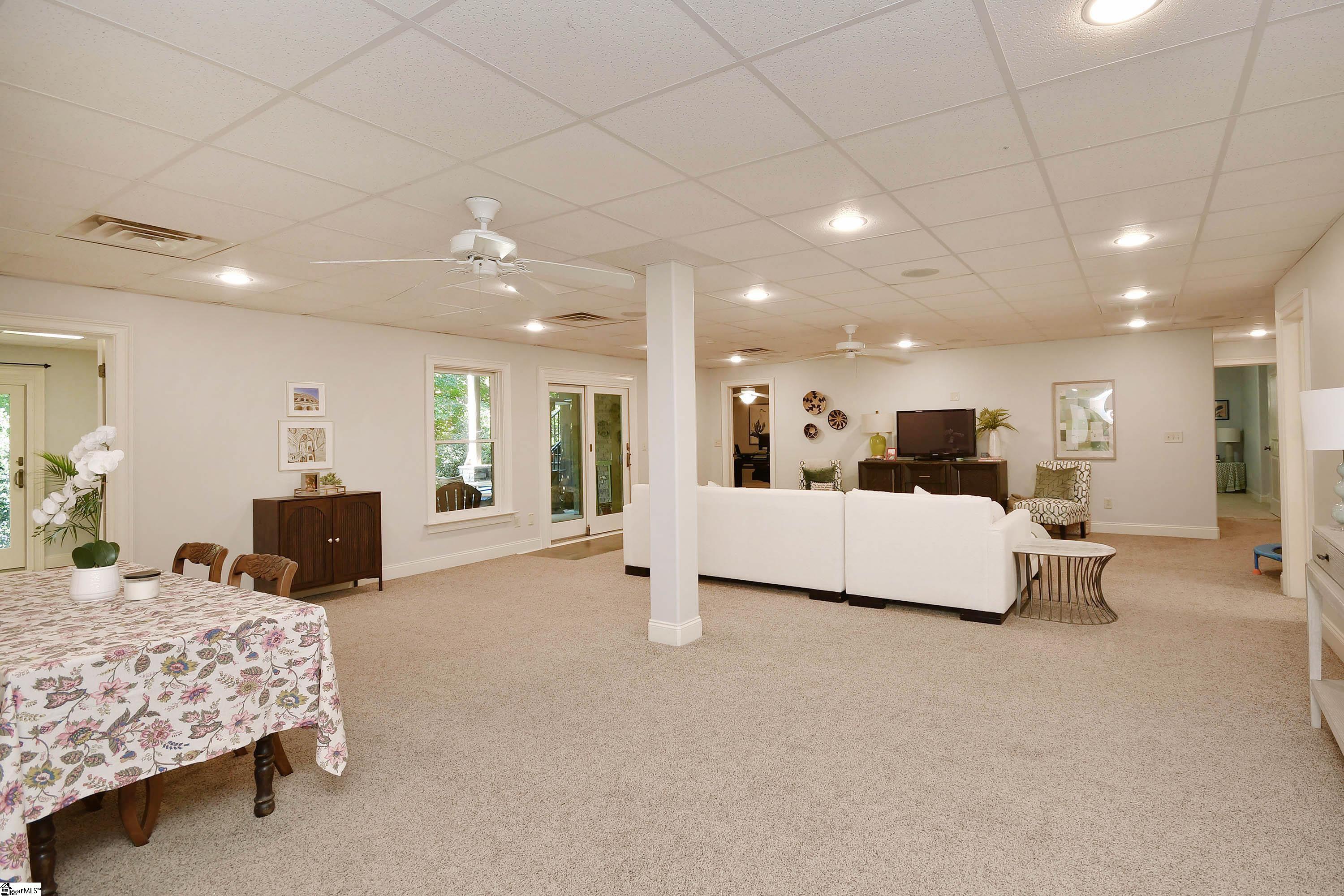 131 Reserve Drive Property Photo 32