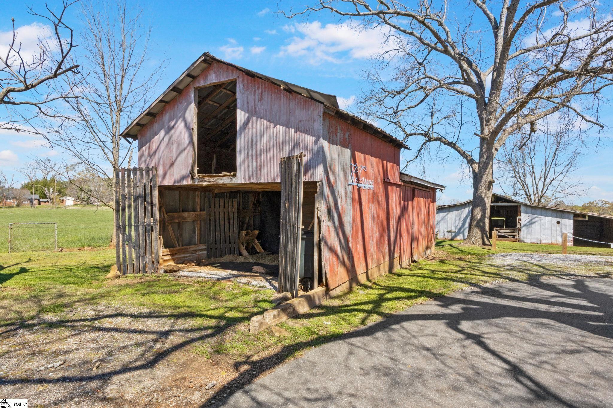 108 Main Street Property Photo 41