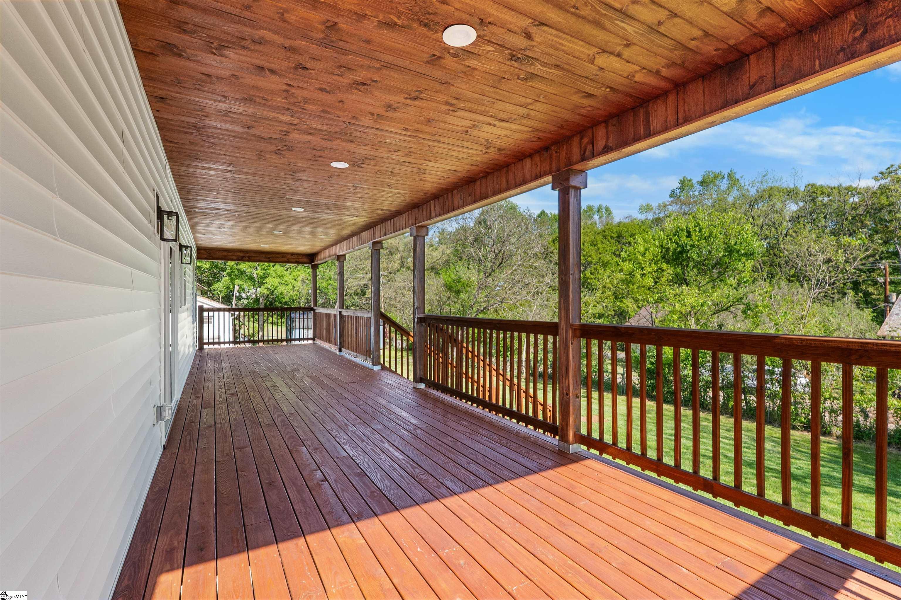 105 Bailey Street Property Photo 5
