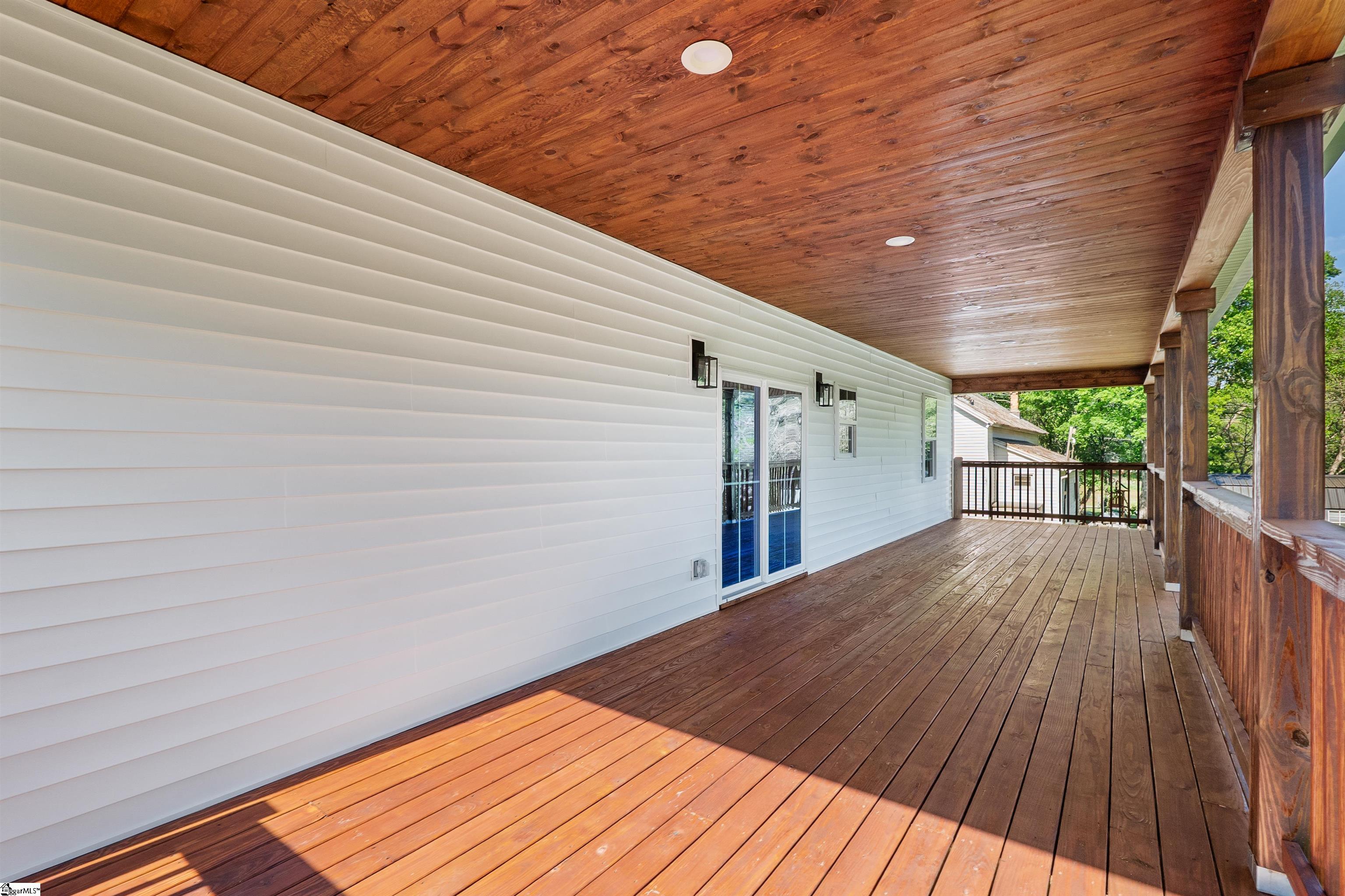 105 Bailey Street Property Photo 6
