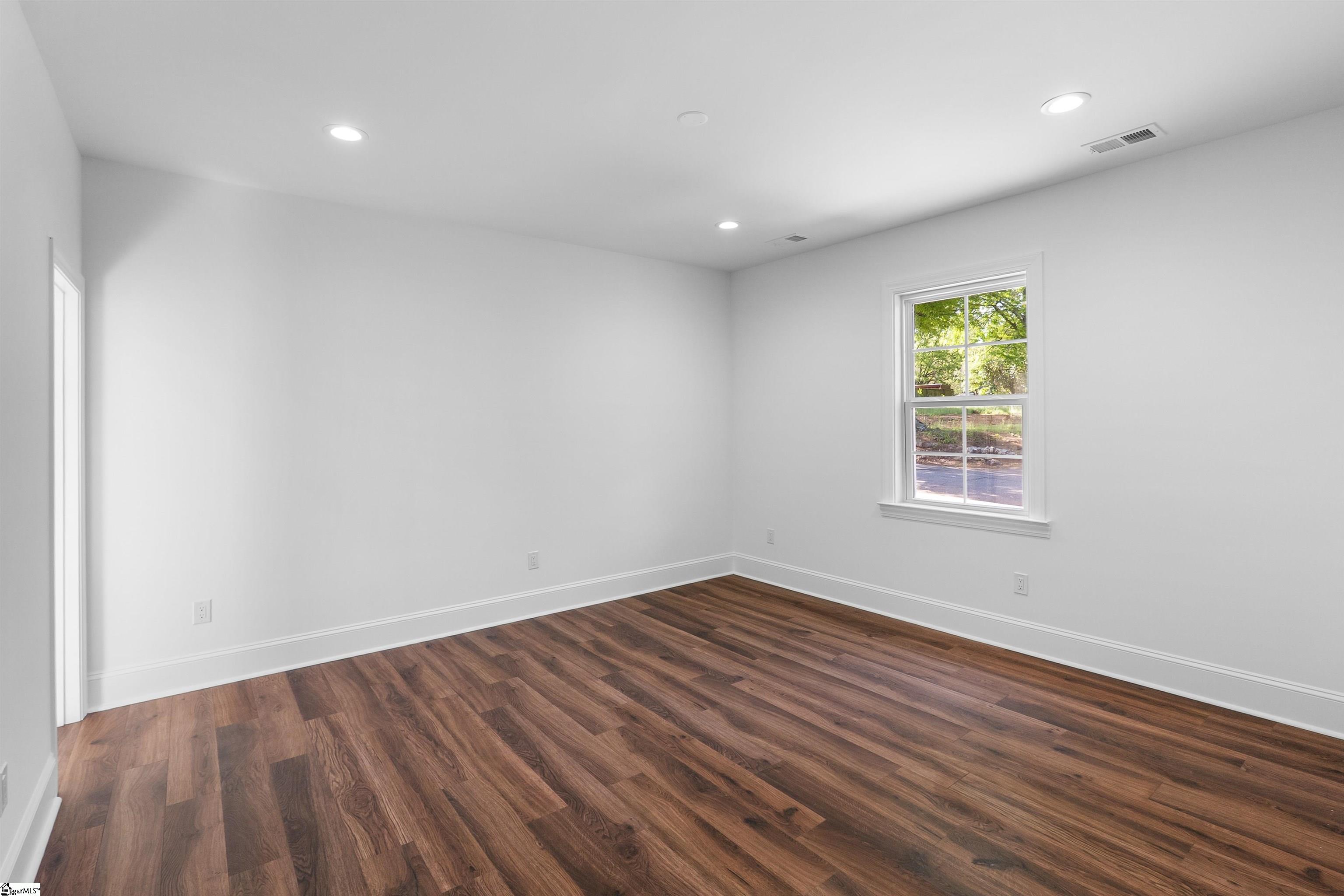 105 Bailey Street Property Photo 7
