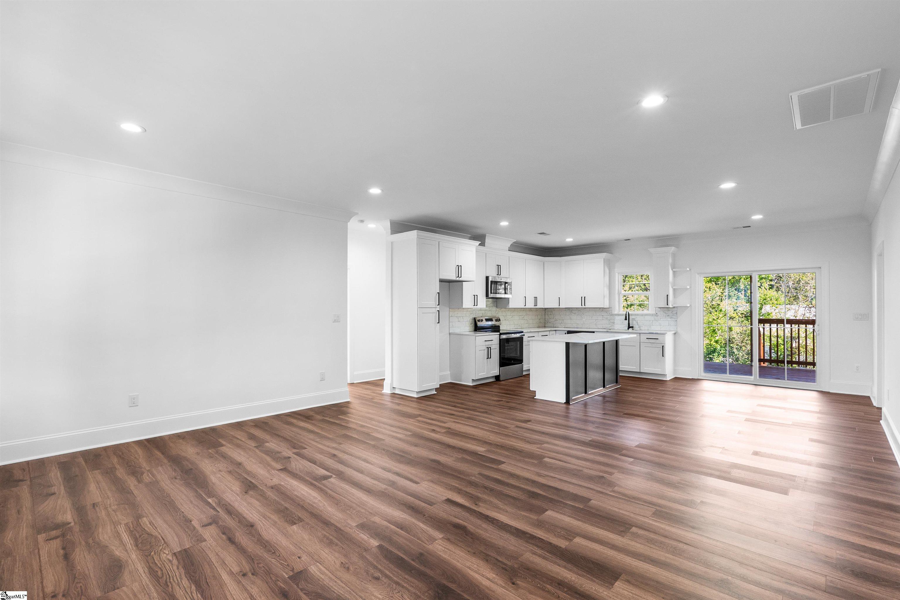 105 Bailey Street Property Photo 13