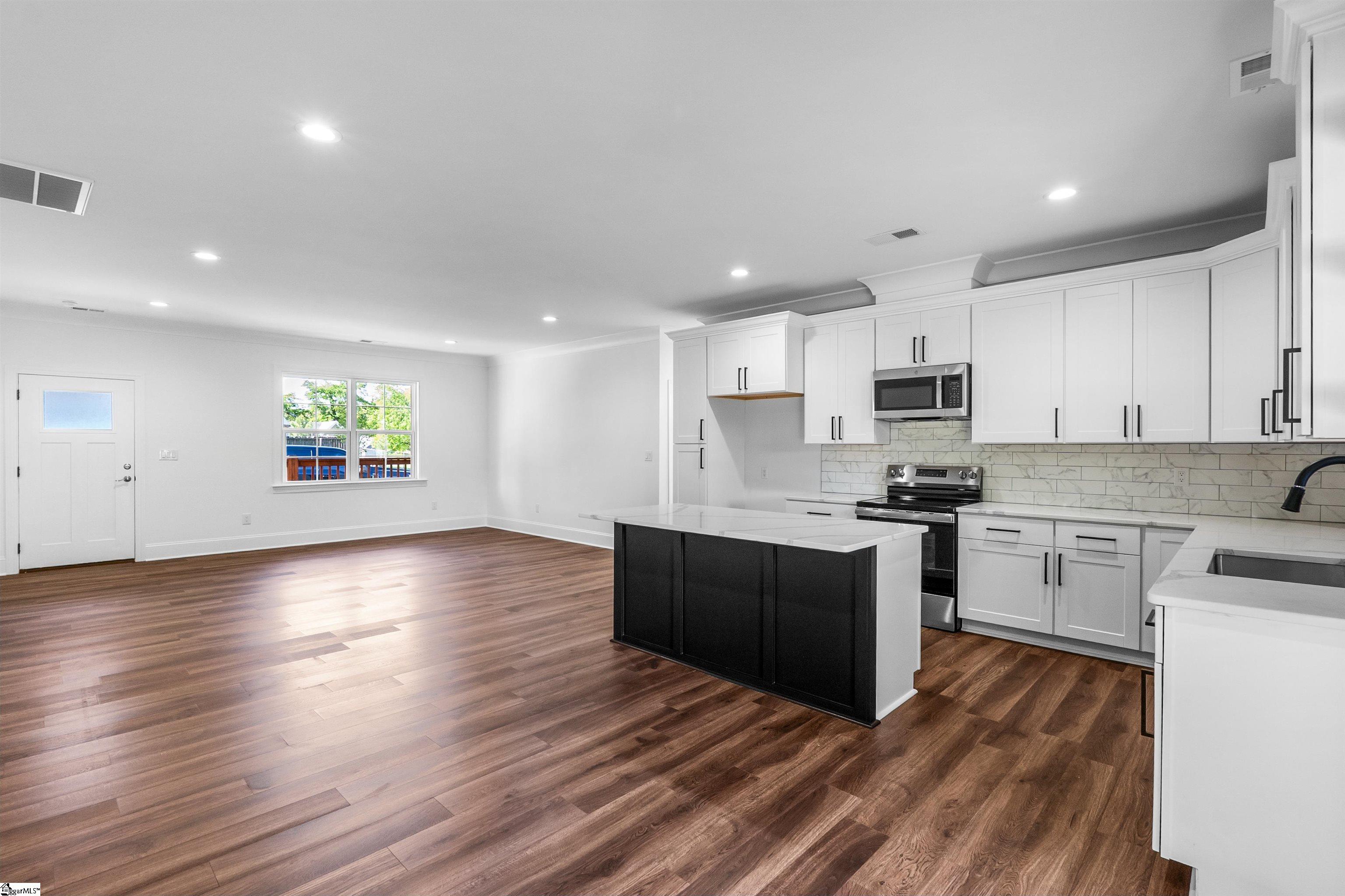 105 Bailey Street Property Photo 15