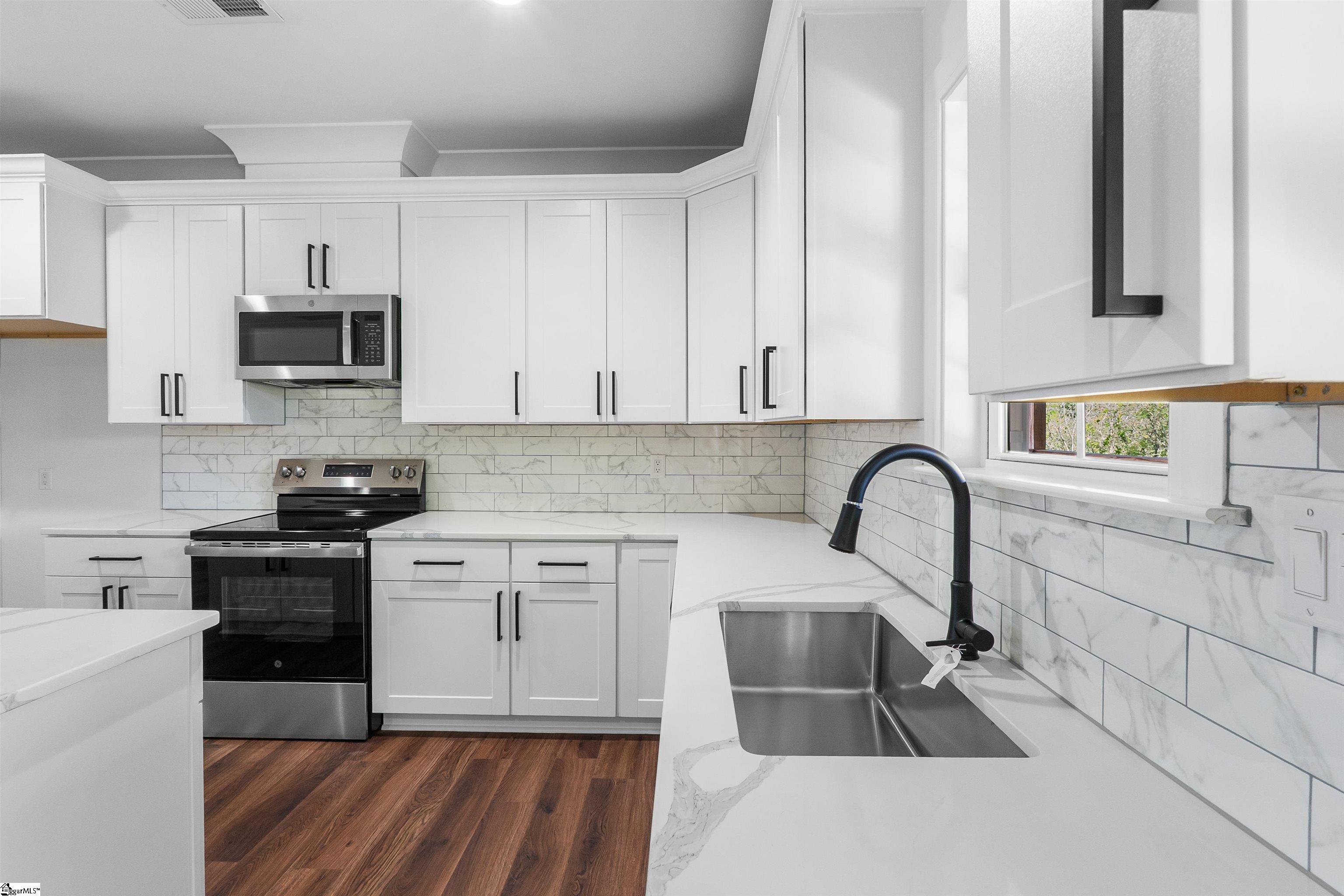 105 Bailey Street Property Photo 17