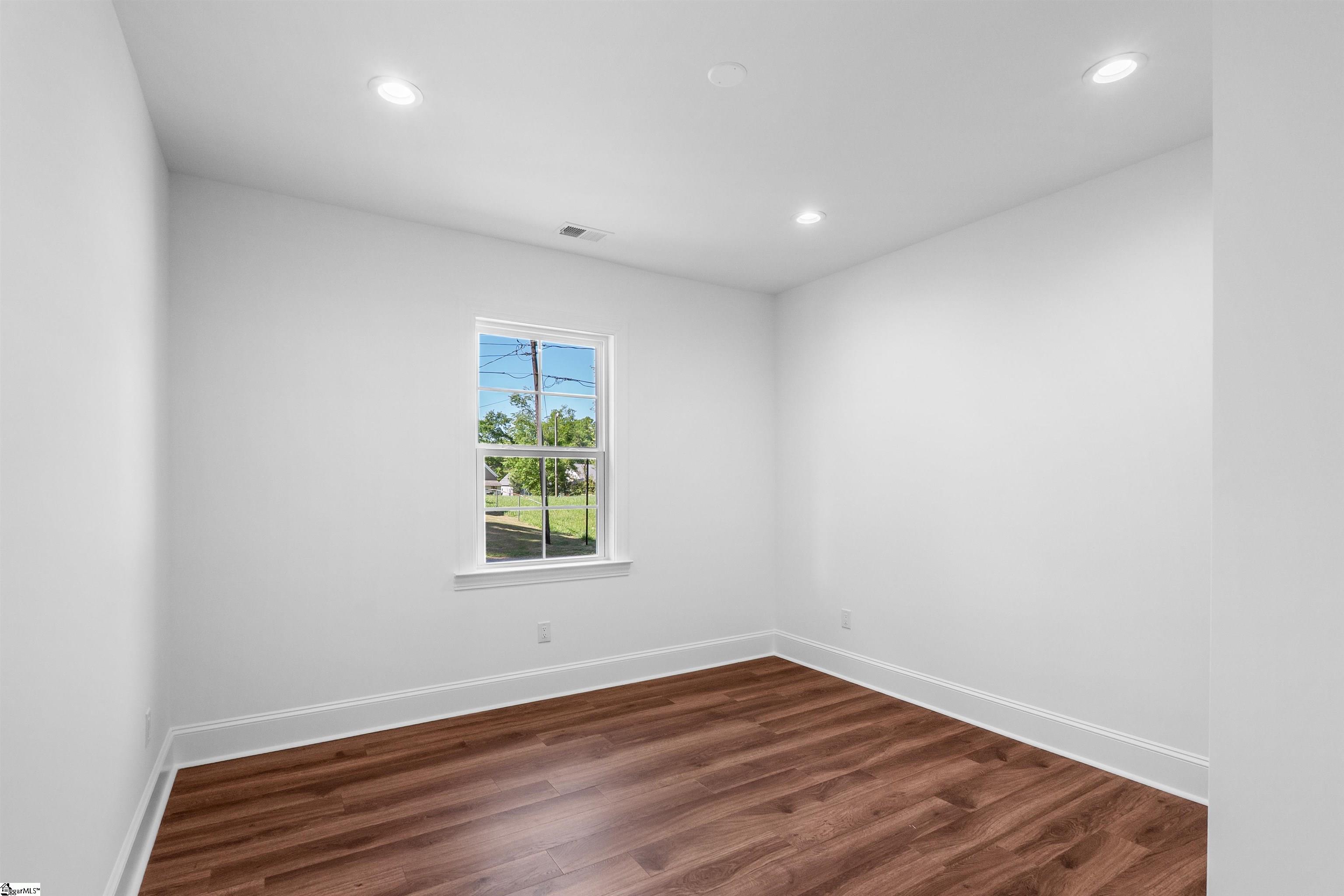105 Bailey Street Property Photo 23