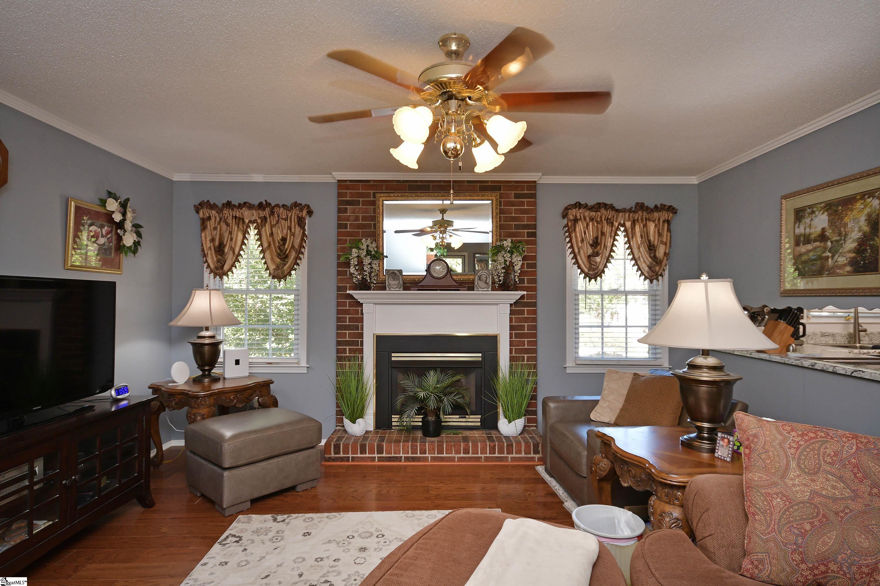 813 Ivy Circle Property Photo 7