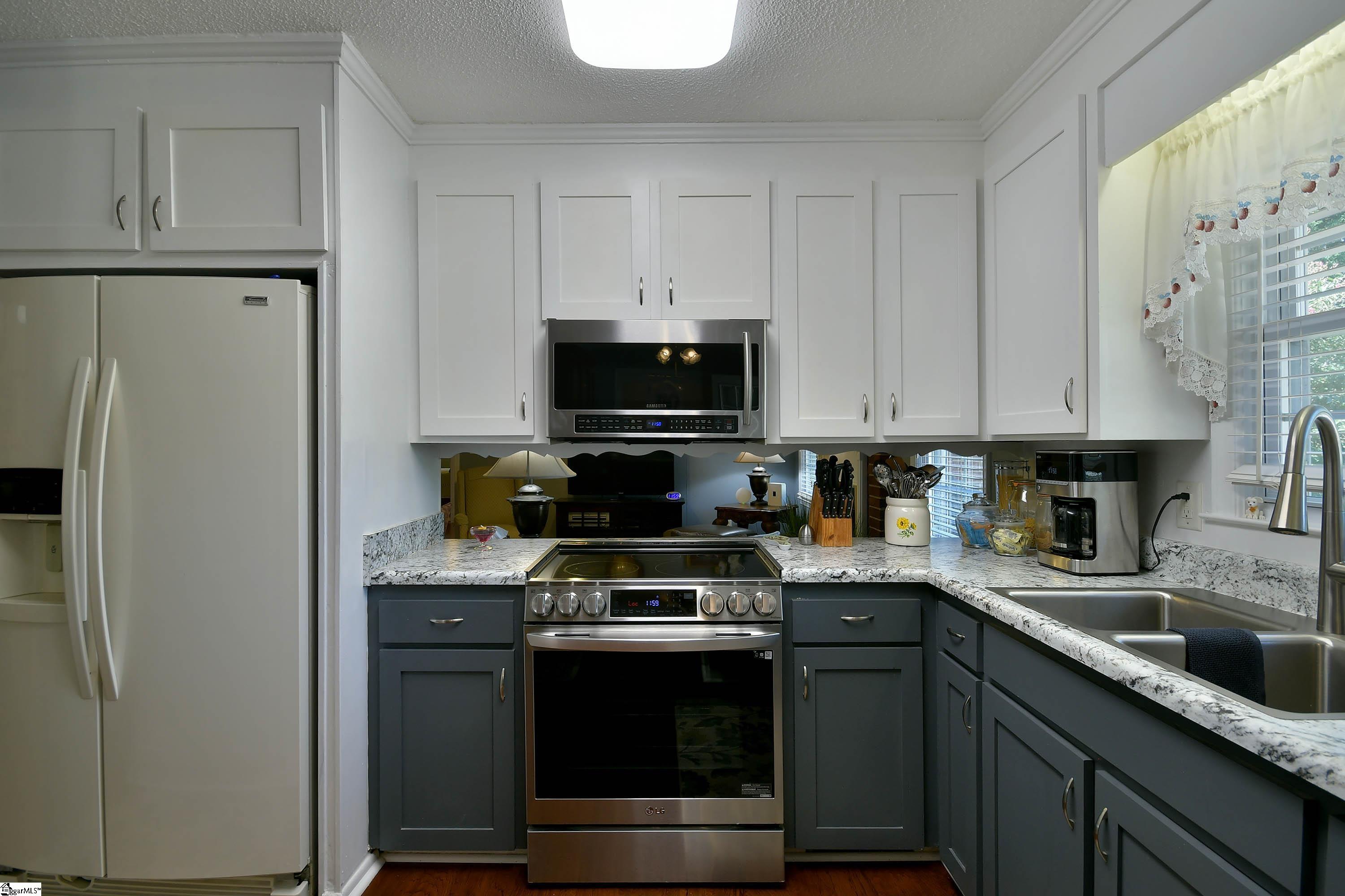 813 Ivy Circle Property Photo 9