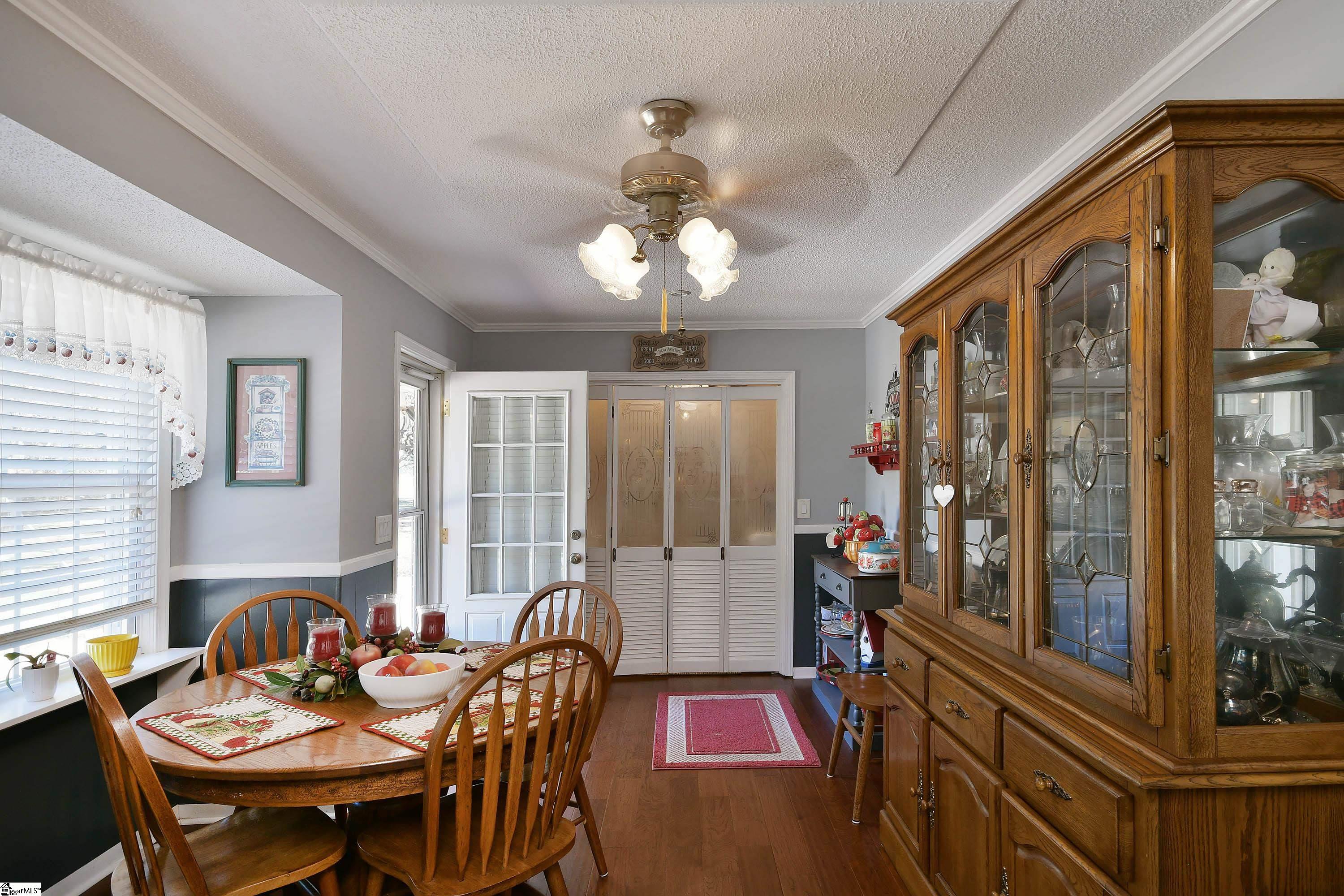 813 Ivy Circle Property Photo 10