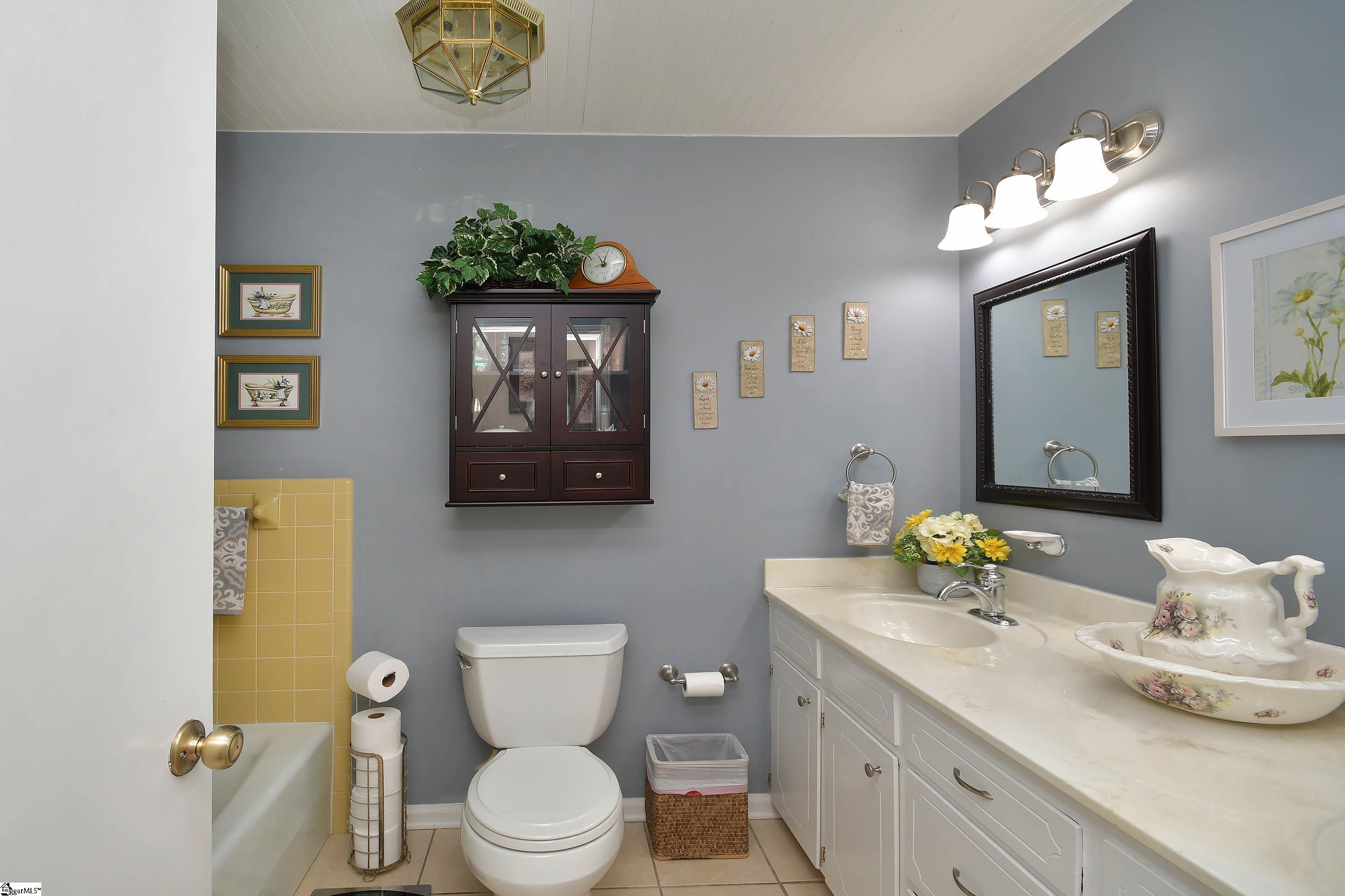 813 Ivy Circle Property Photo 18