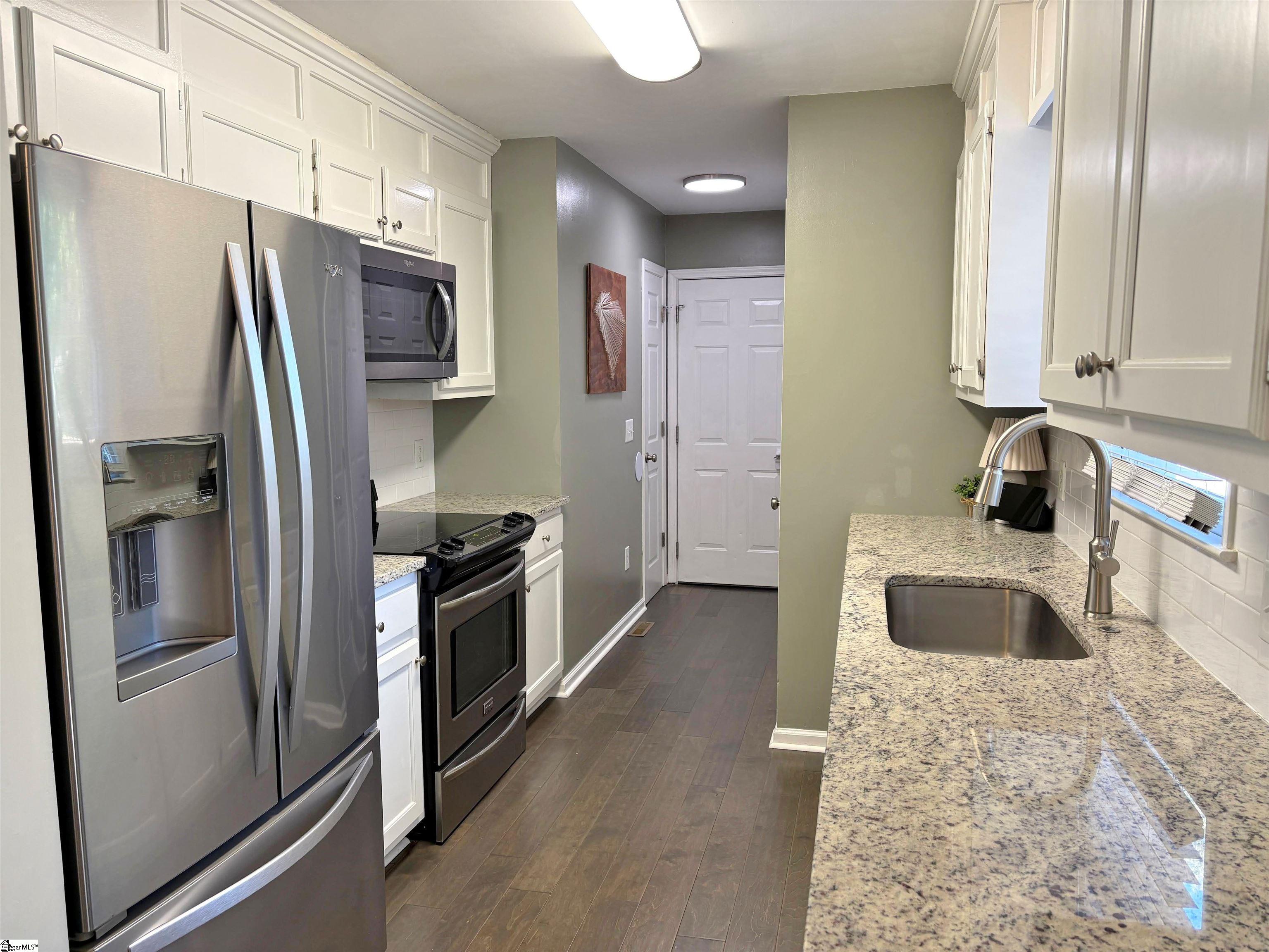 120 Oak Valley Drive Property Photo 17