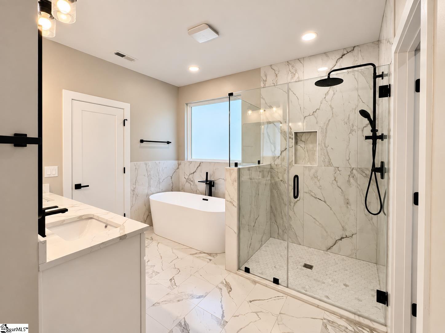 488 Skyline Drive Property Photo 39