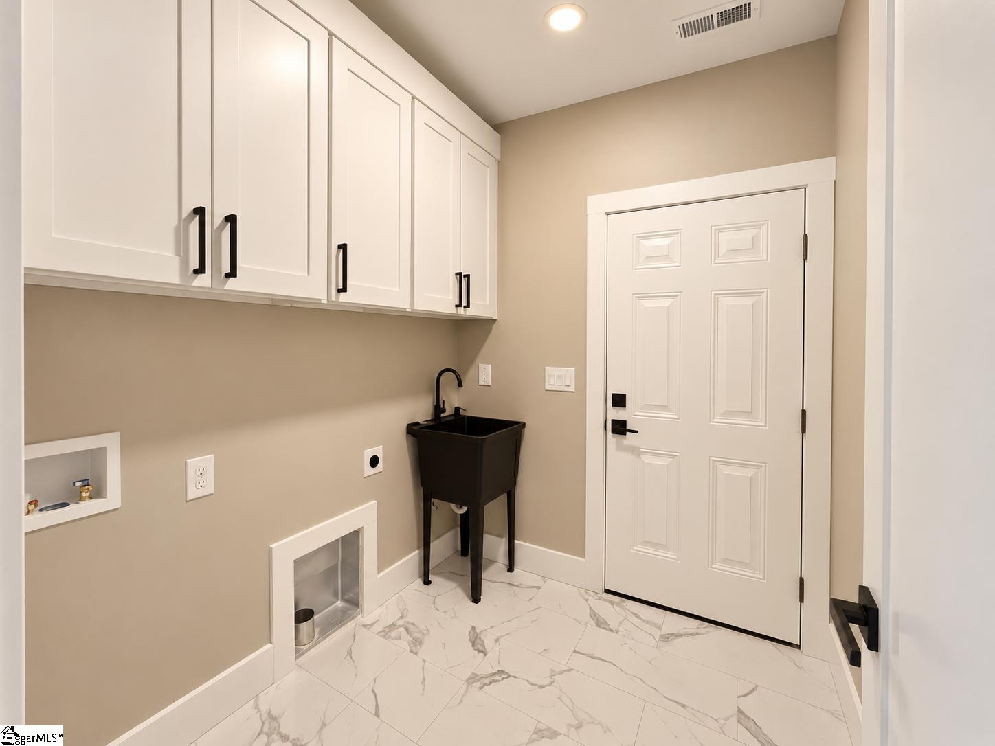 488 Skyline Drive Property Photo 45