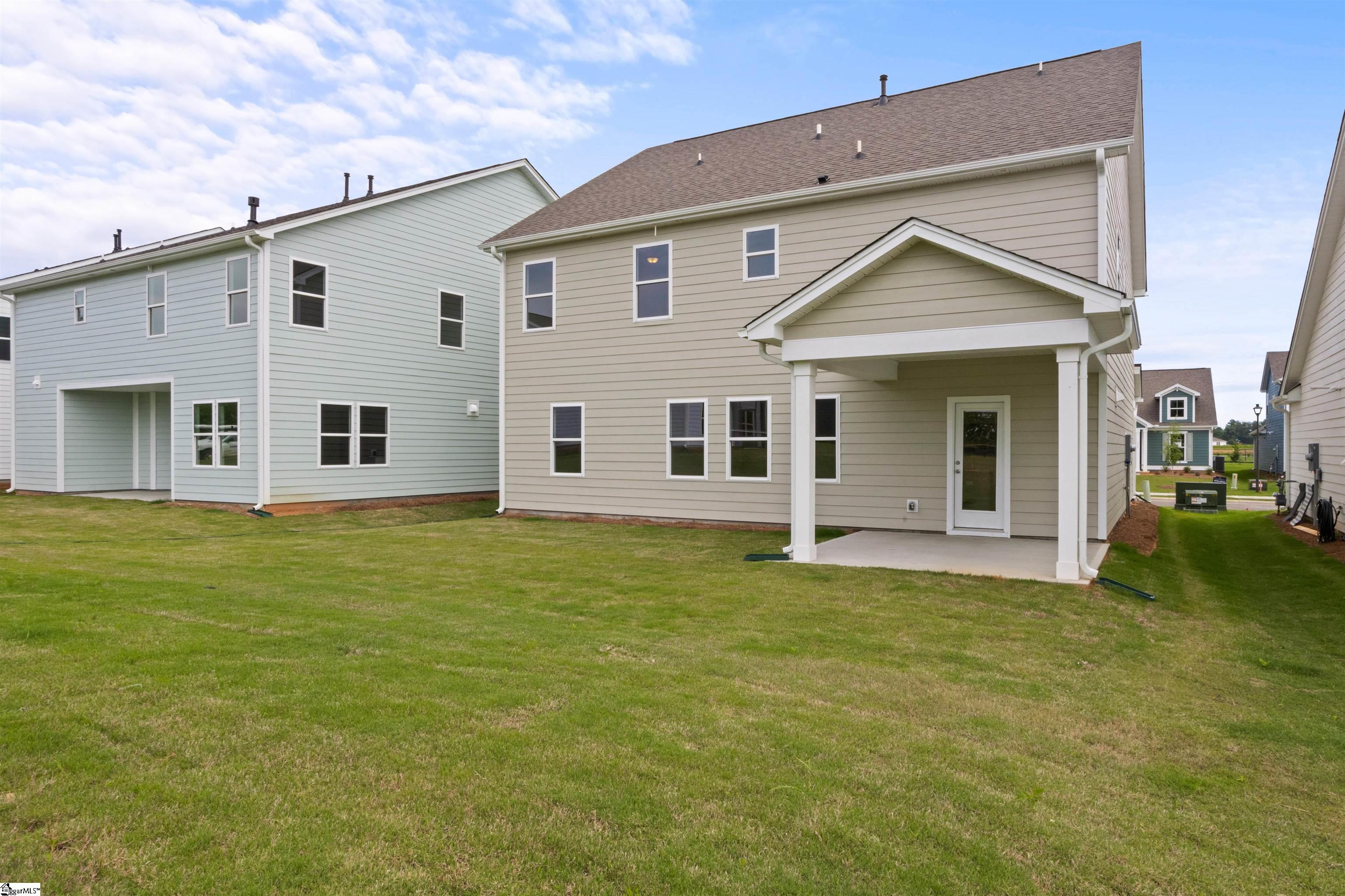 555 Hydrangea Street Property Photo 33