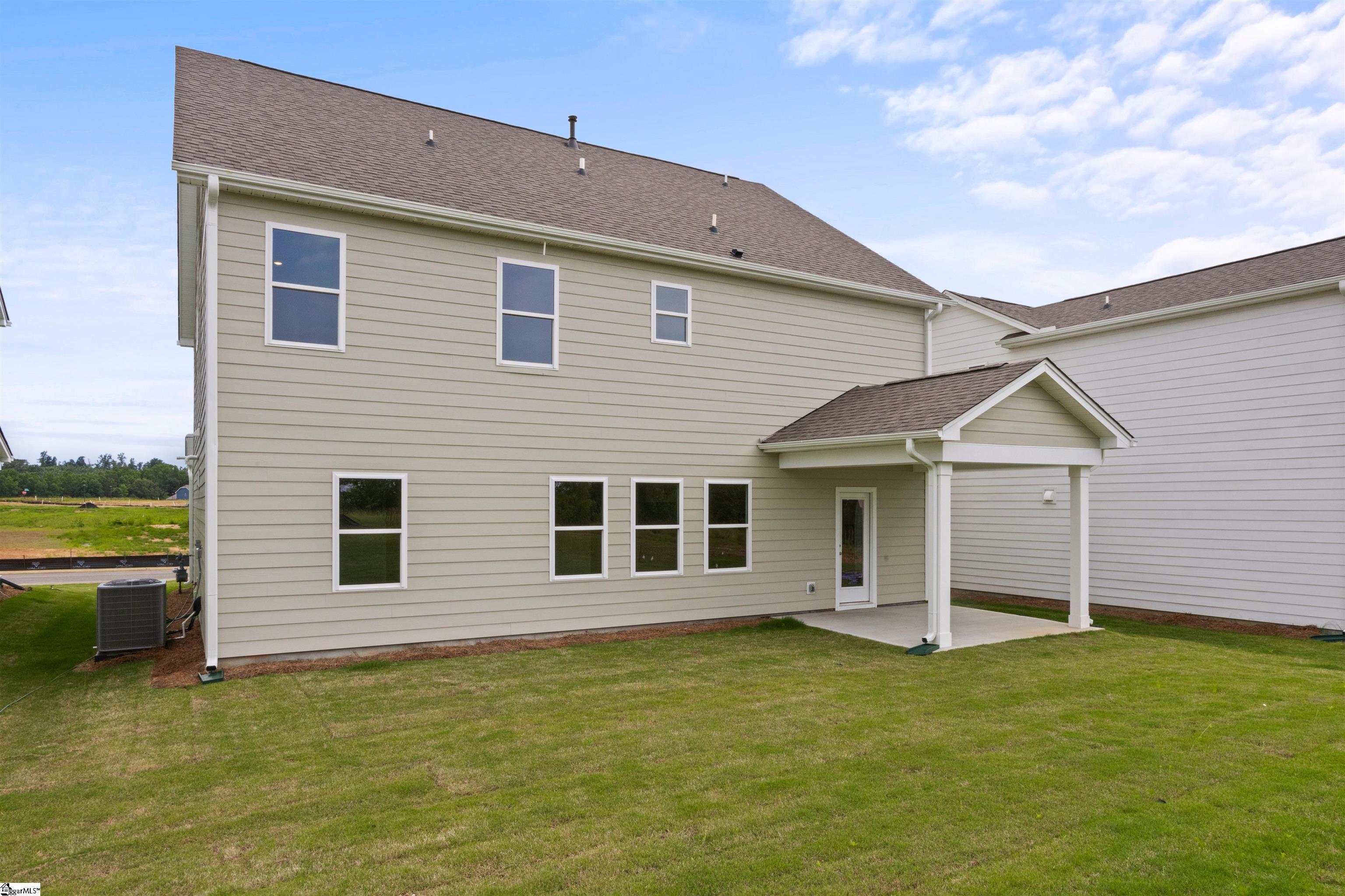 555 Hydrangea Street Property Photo 34