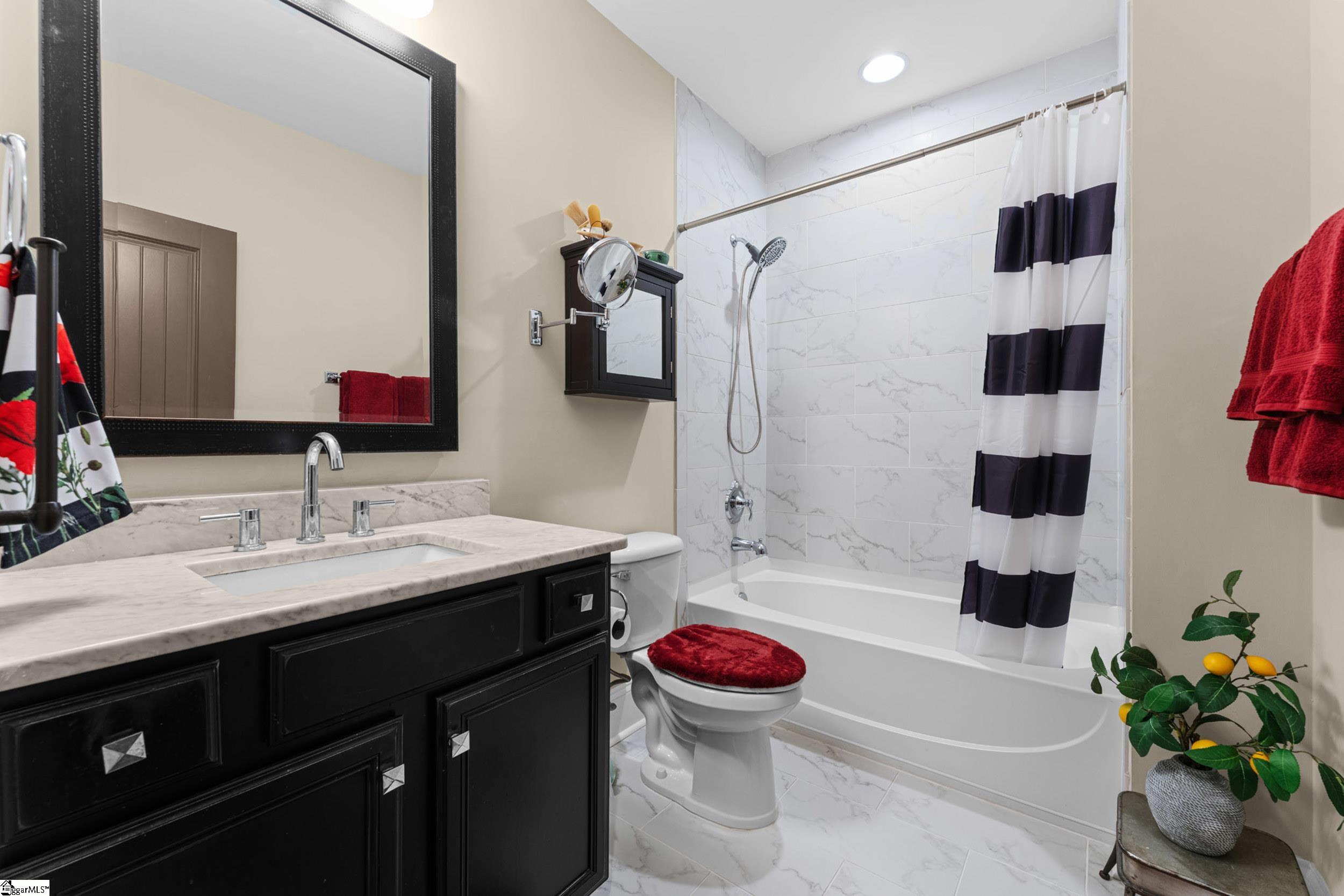 147 W Mountainview Avenue Property Photo 18