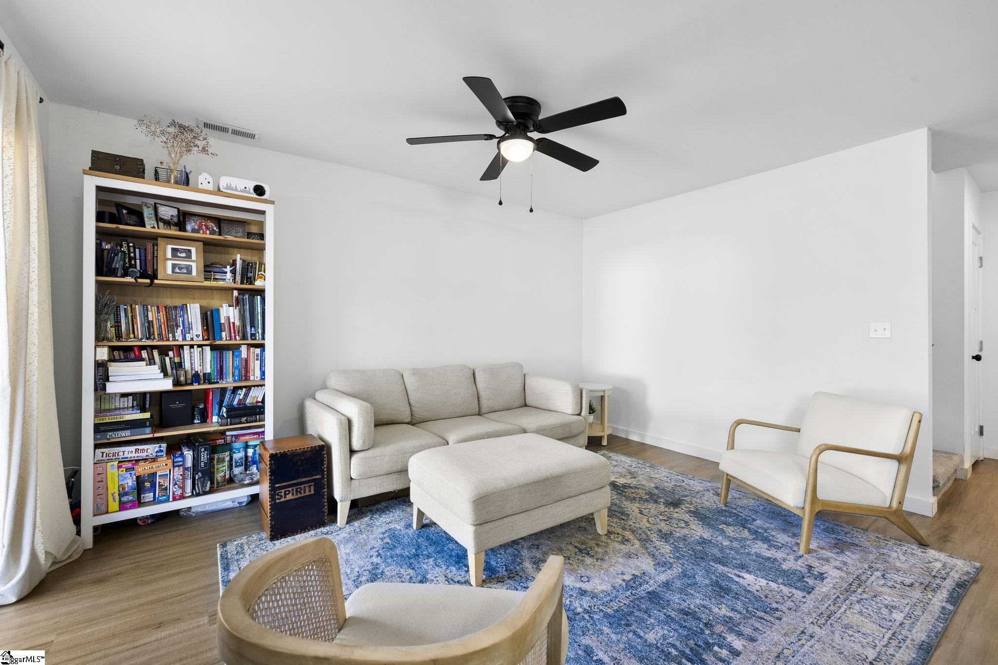 433 Burns Road Property Photo 6