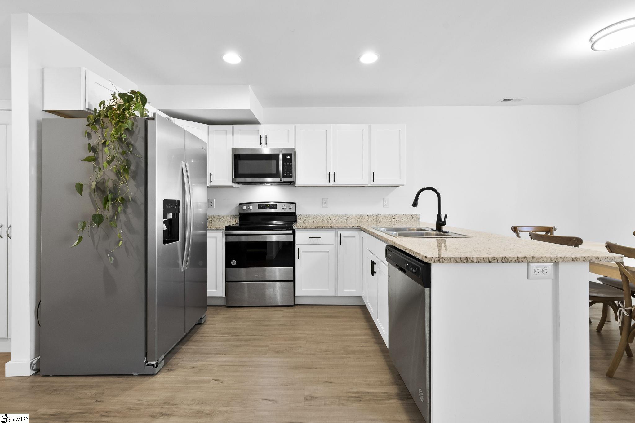 433 Burns Road Property Photo 9