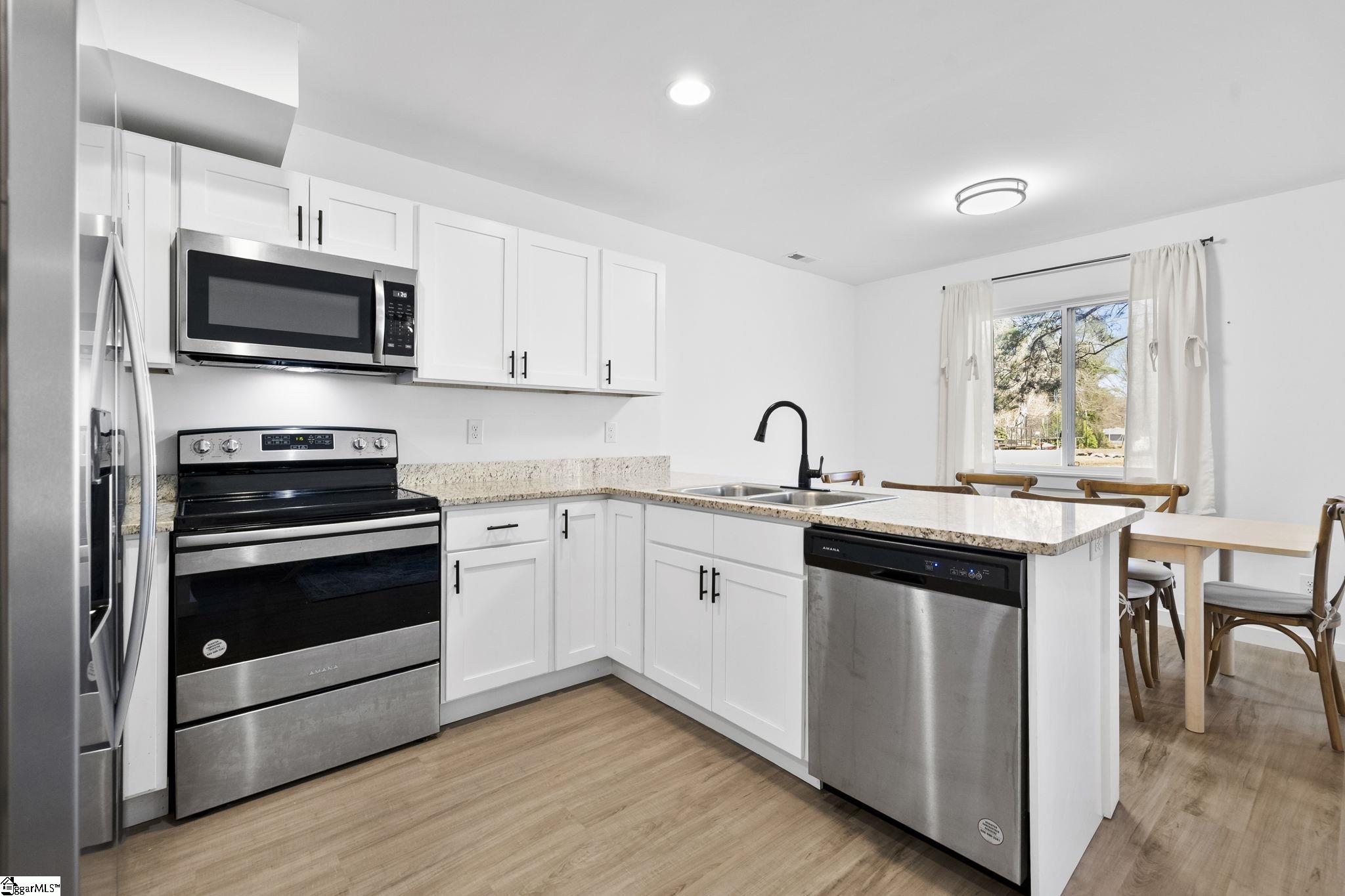 433 Burns Road Property Photo 10