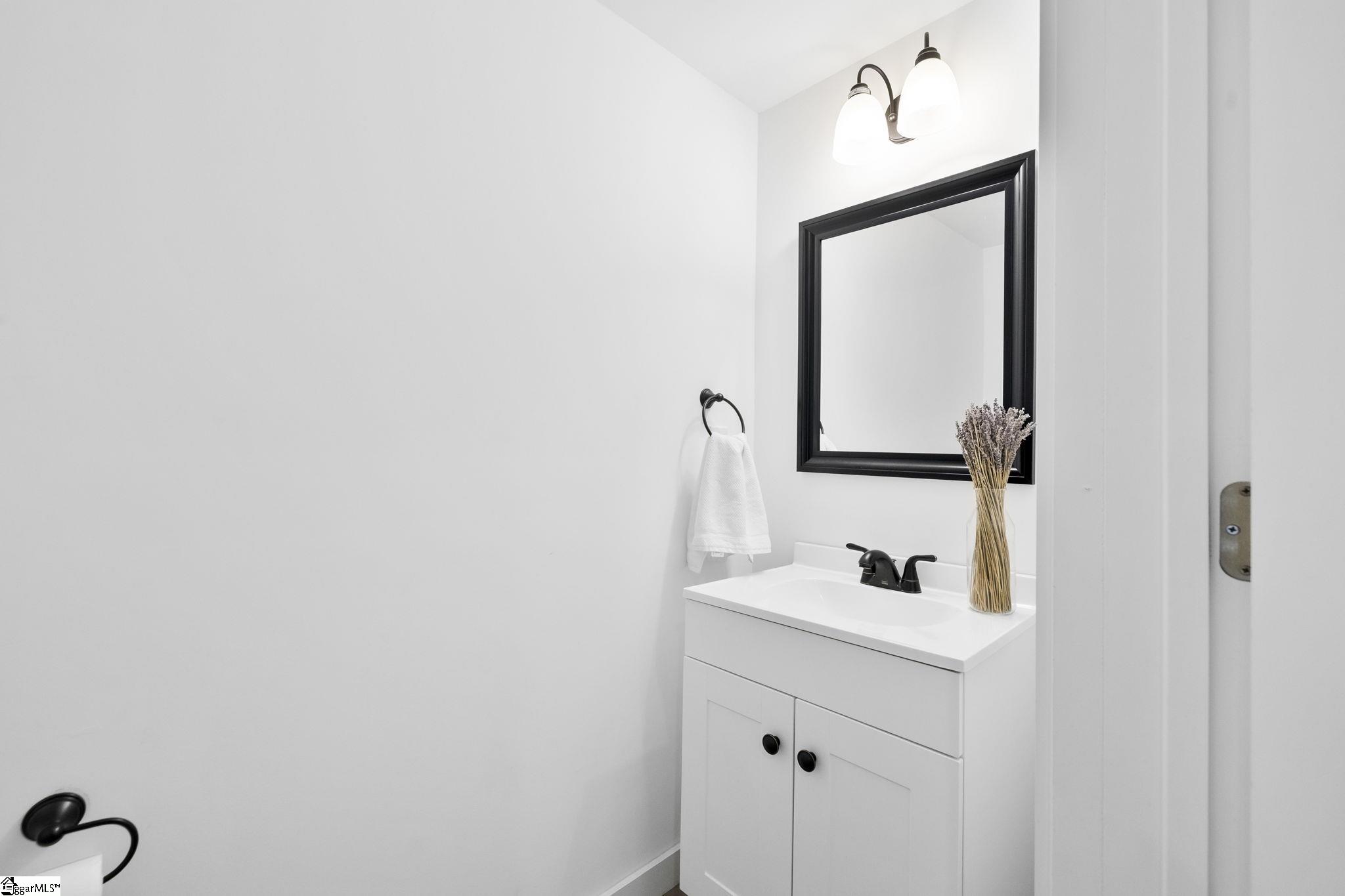 433 Burns Road Property Photo 12