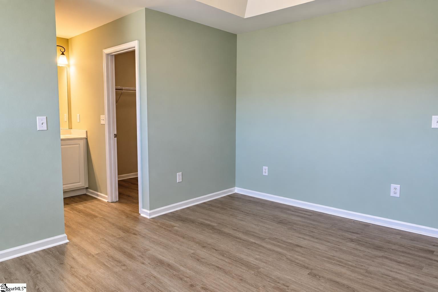516 Thurston Court Property Photo 10