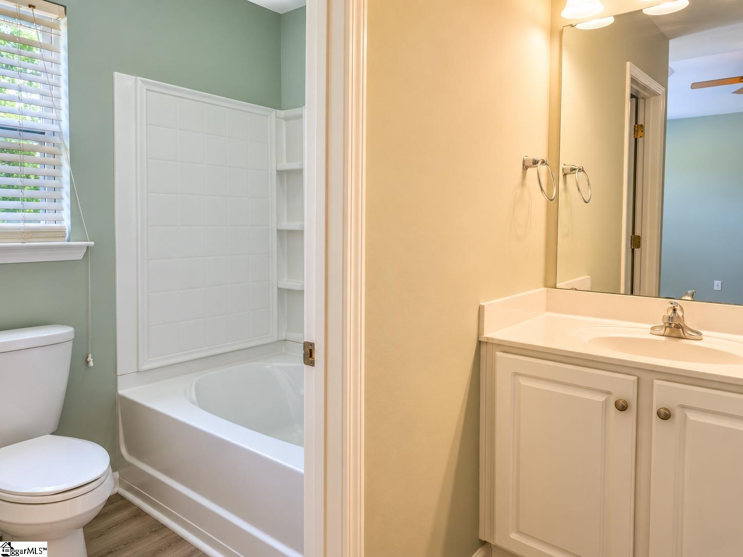 516 Thurston Court Property Photo 12