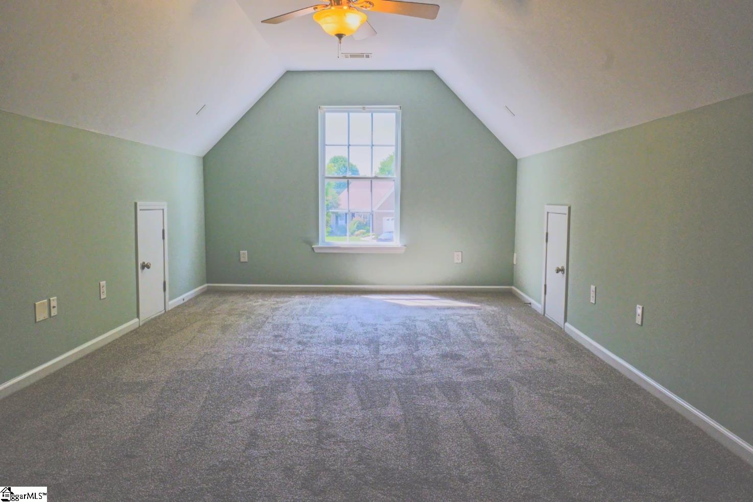 516 Thurston Court Property Photo 18