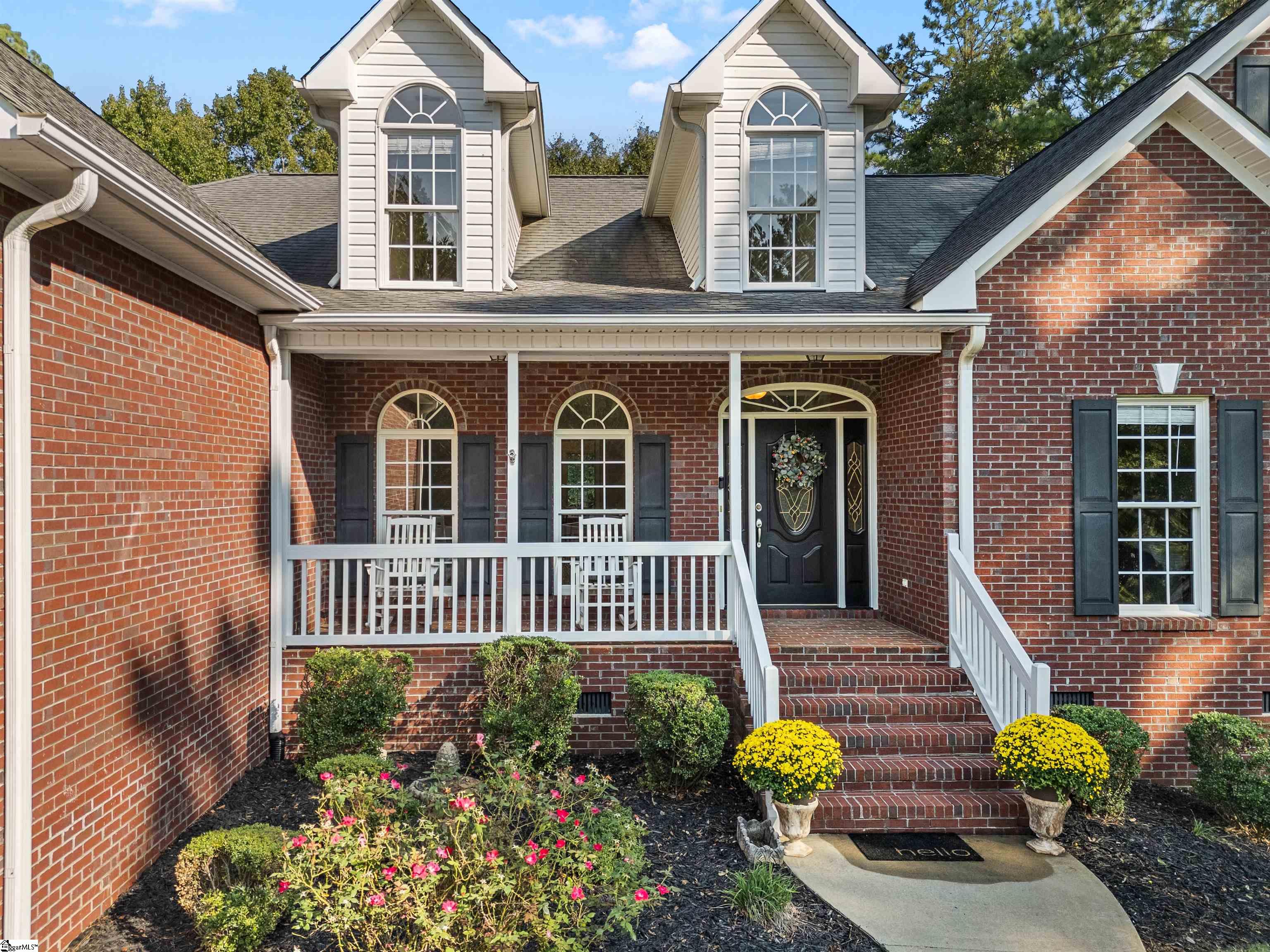 516 Moores Crossing Property Photo 5