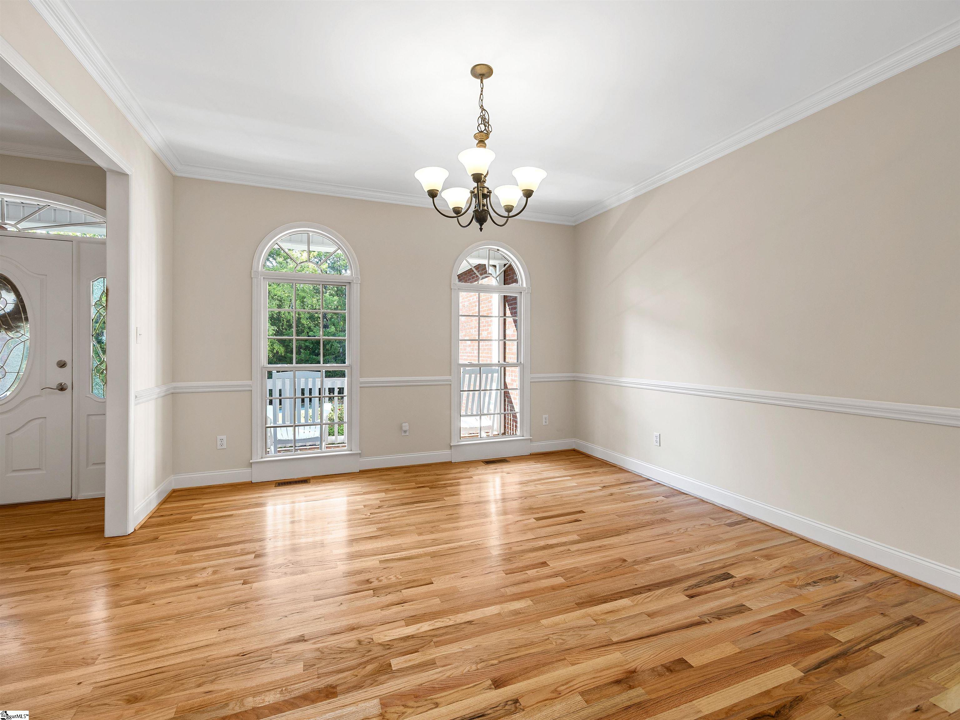 516 Moores Crossing Property Photo 16
