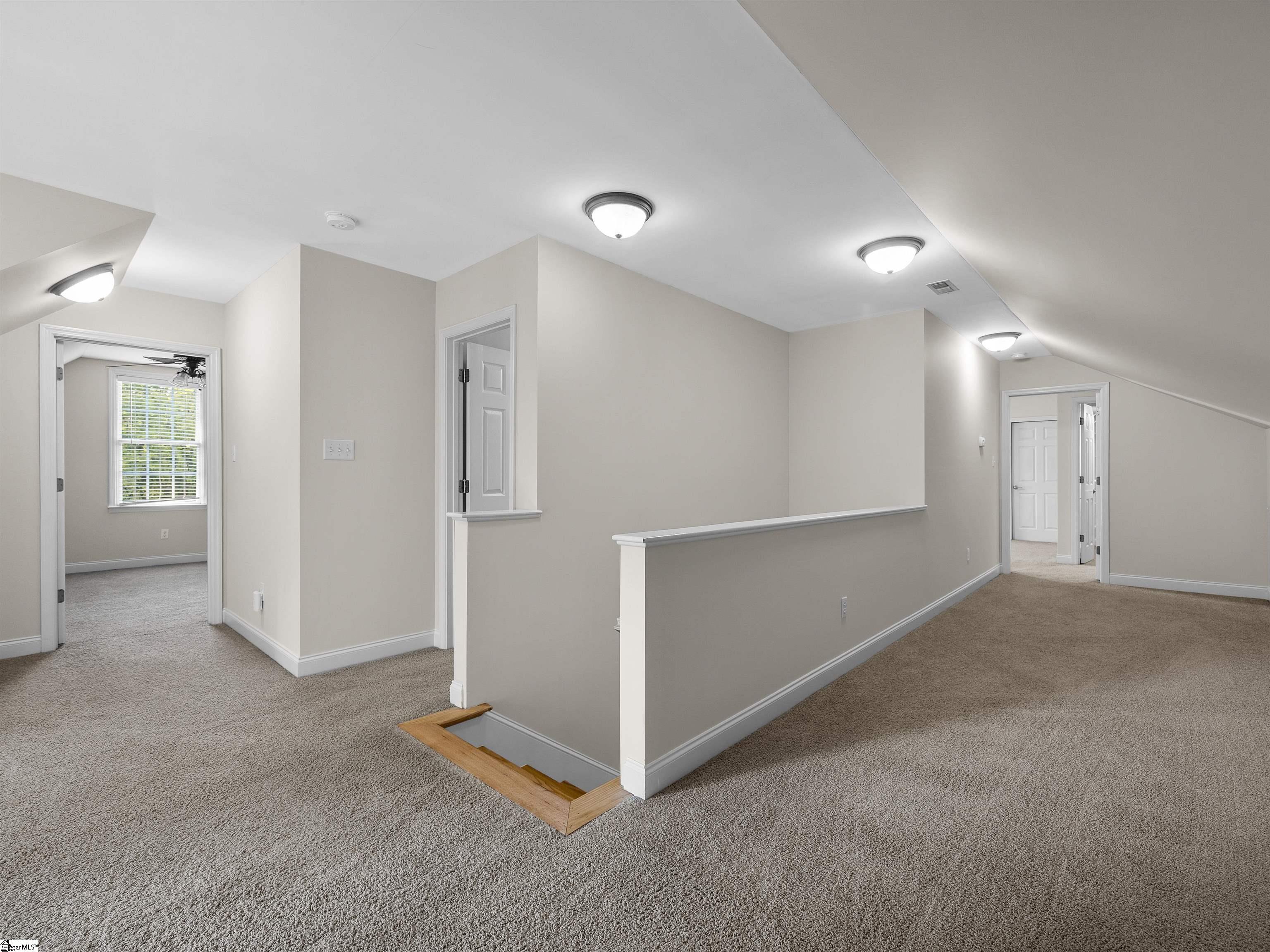 516 Moores Crossing Property Photo 31
