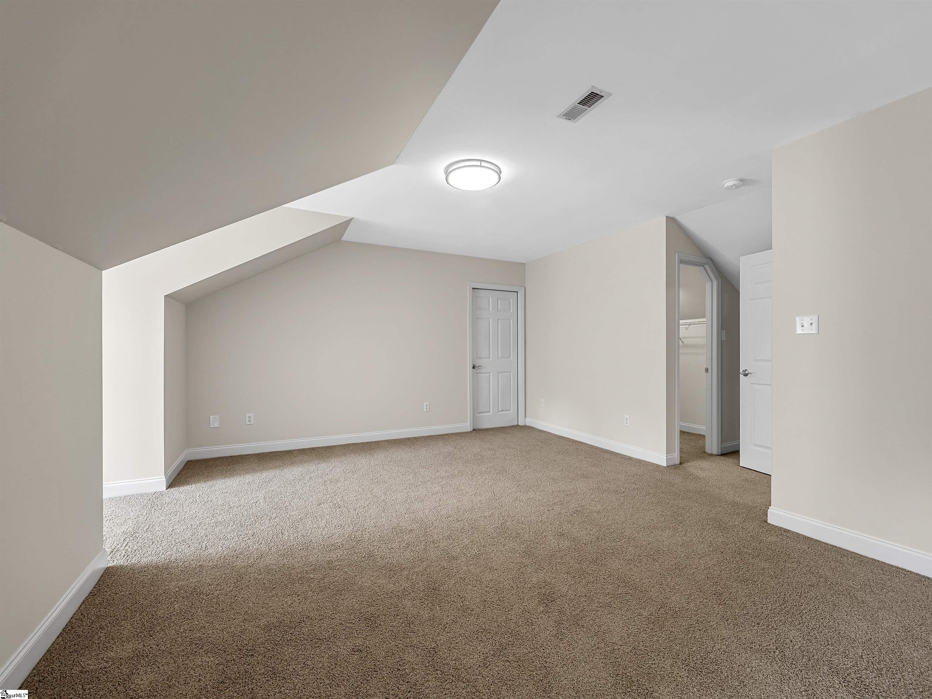 516 Moores Crossing Property Photo 36