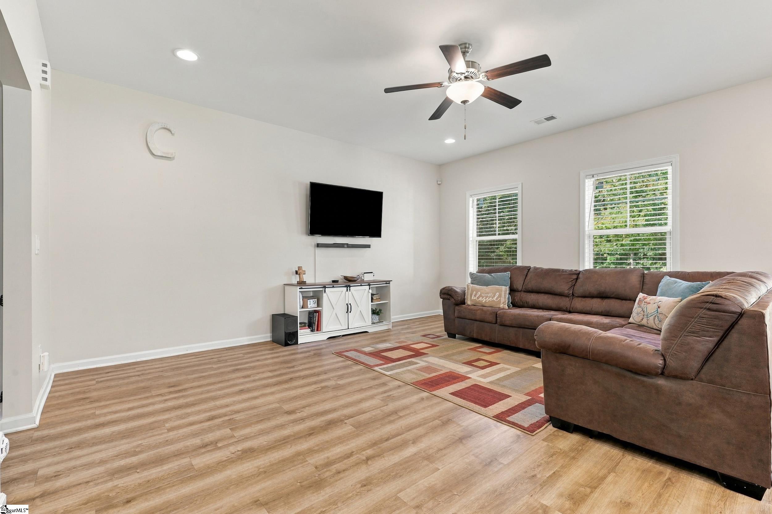 219 Pilcher Drive Property Photo 4