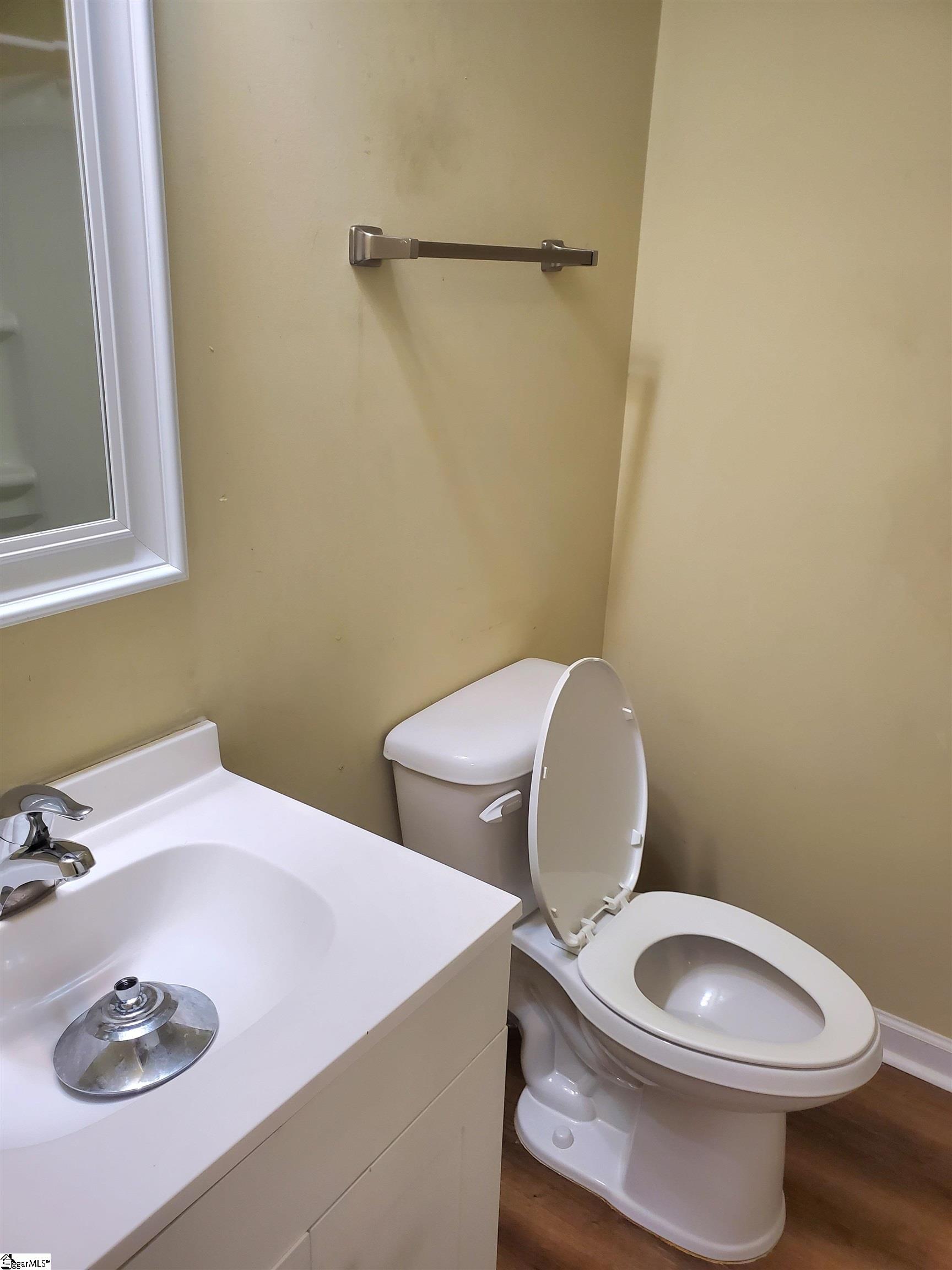 713 E Curtis Street Property Photo 16