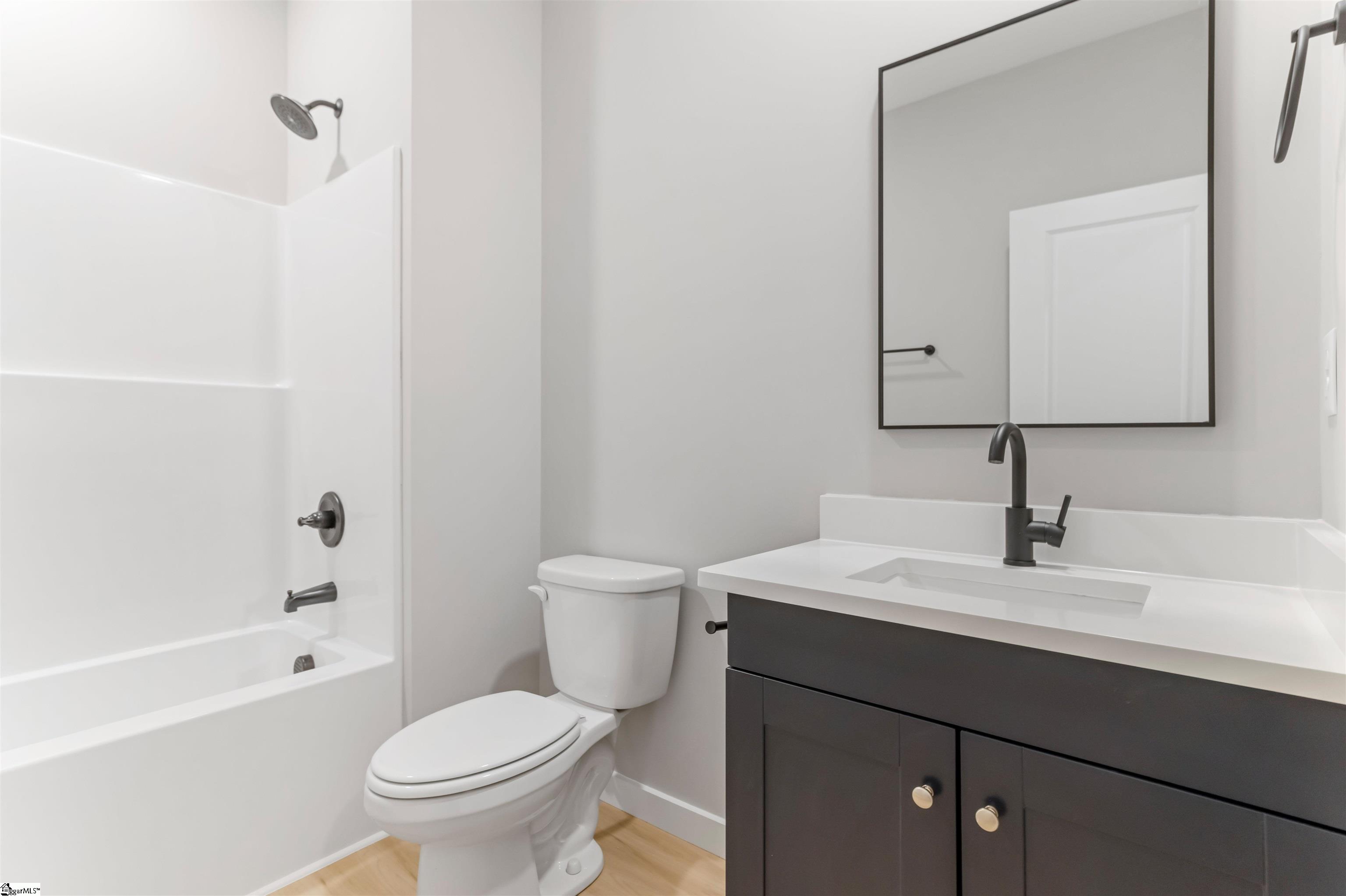 189 N Georgia Avenue Property Photo 26