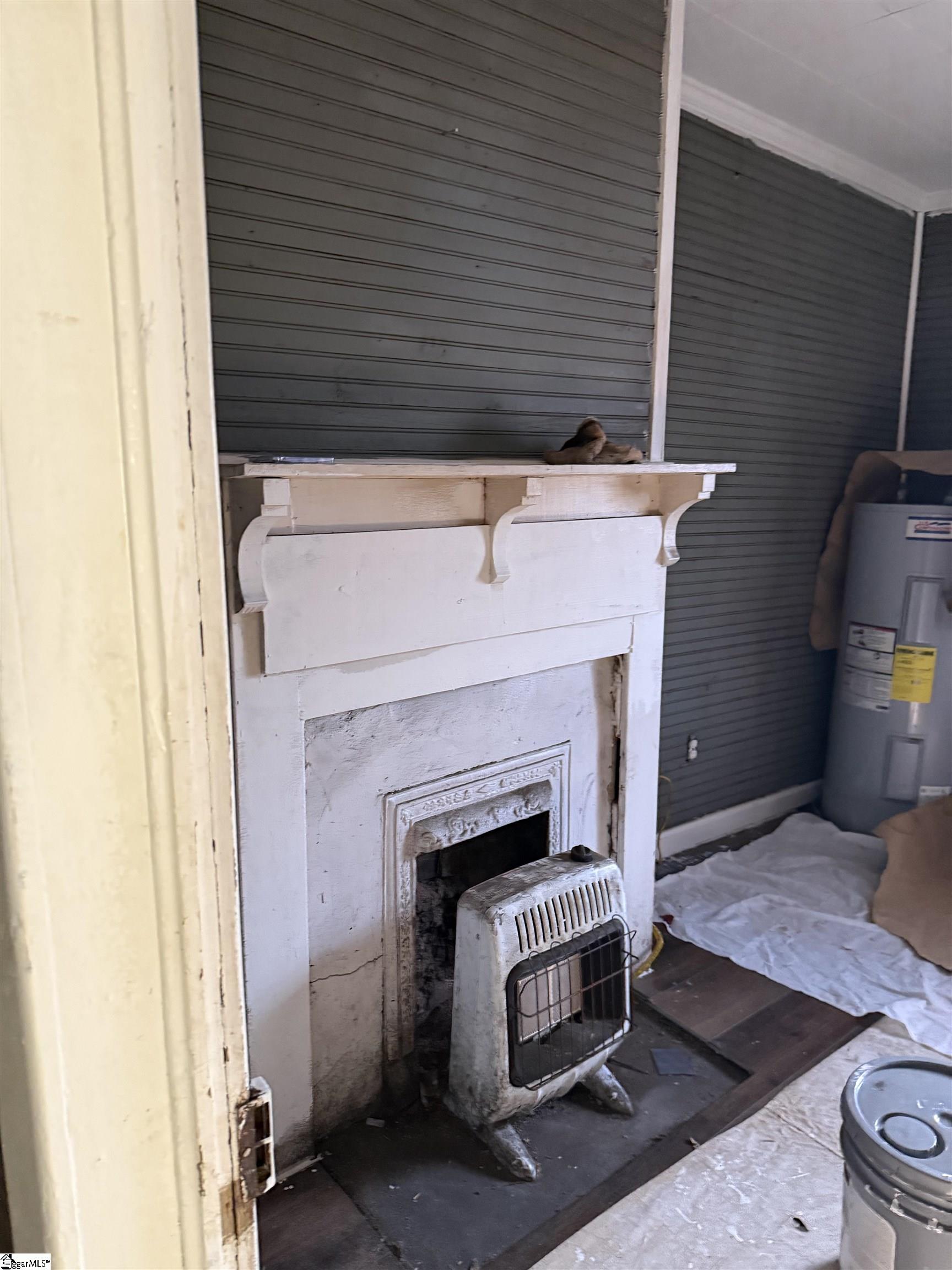 303 W Mauldin Street Property Photo 5