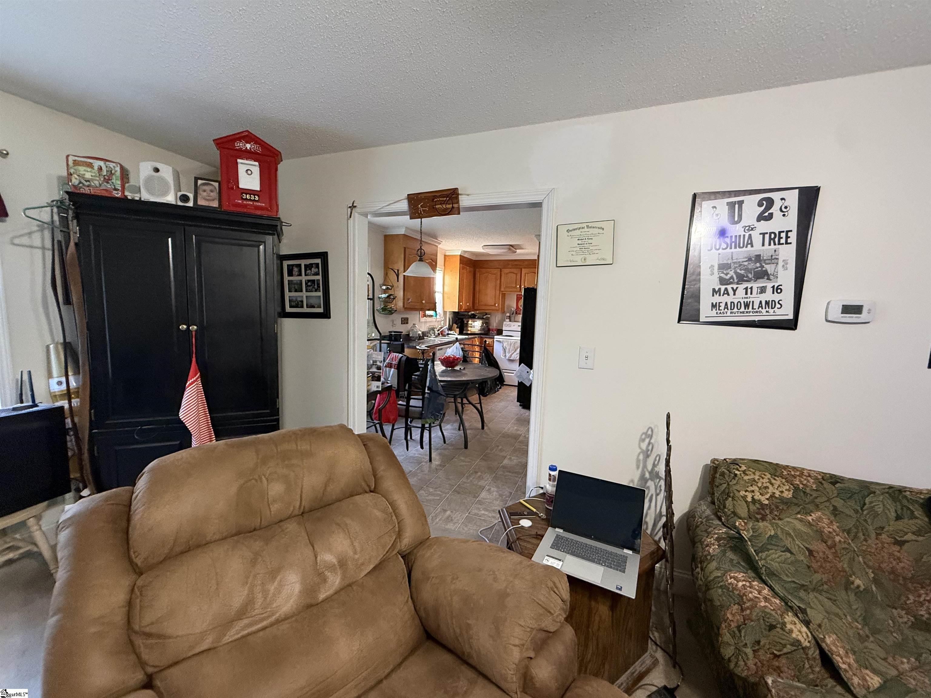 211 Wildwood Drive Property Photo 8