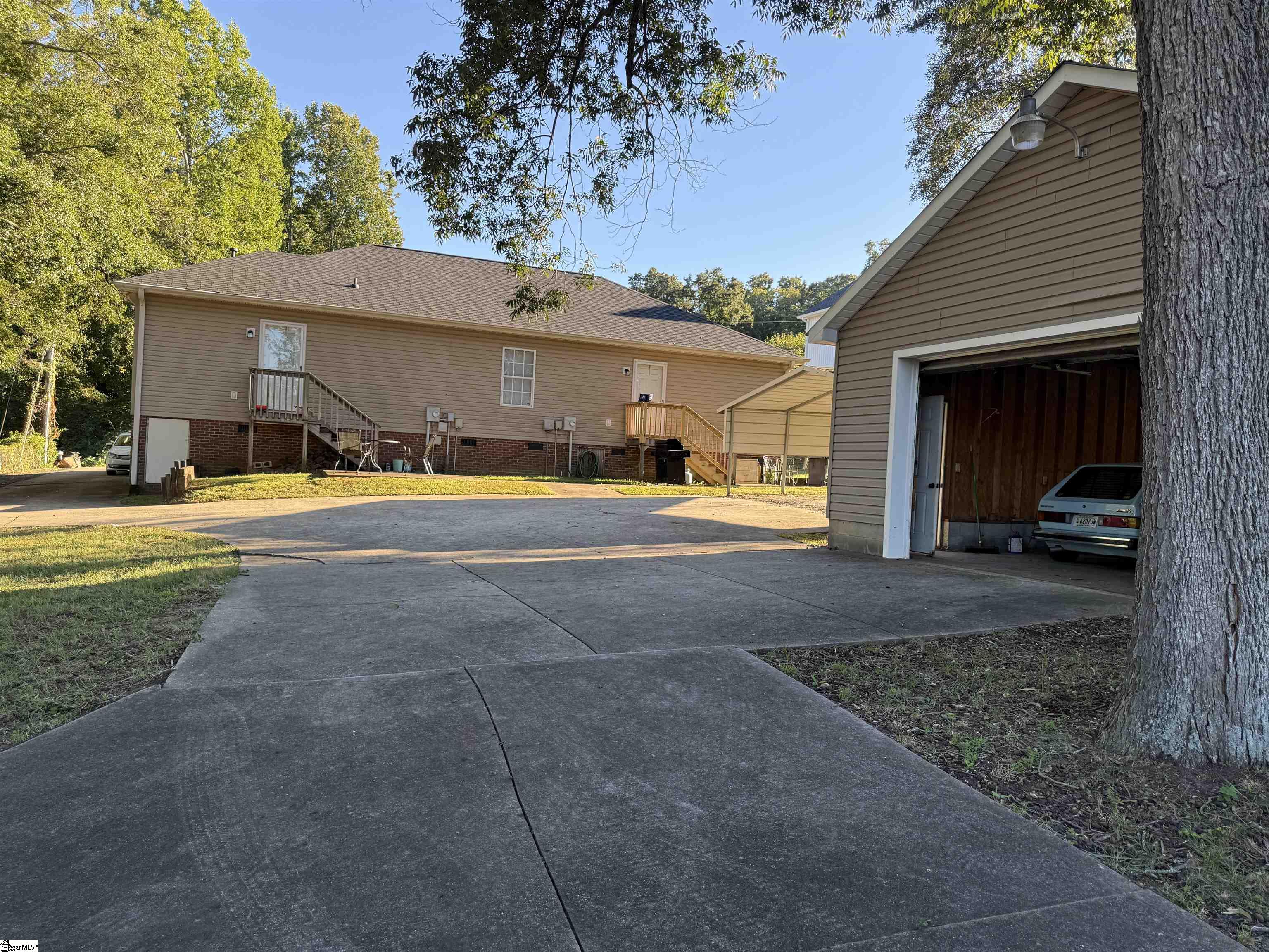 211 Wildwood Drive Property Photo 29