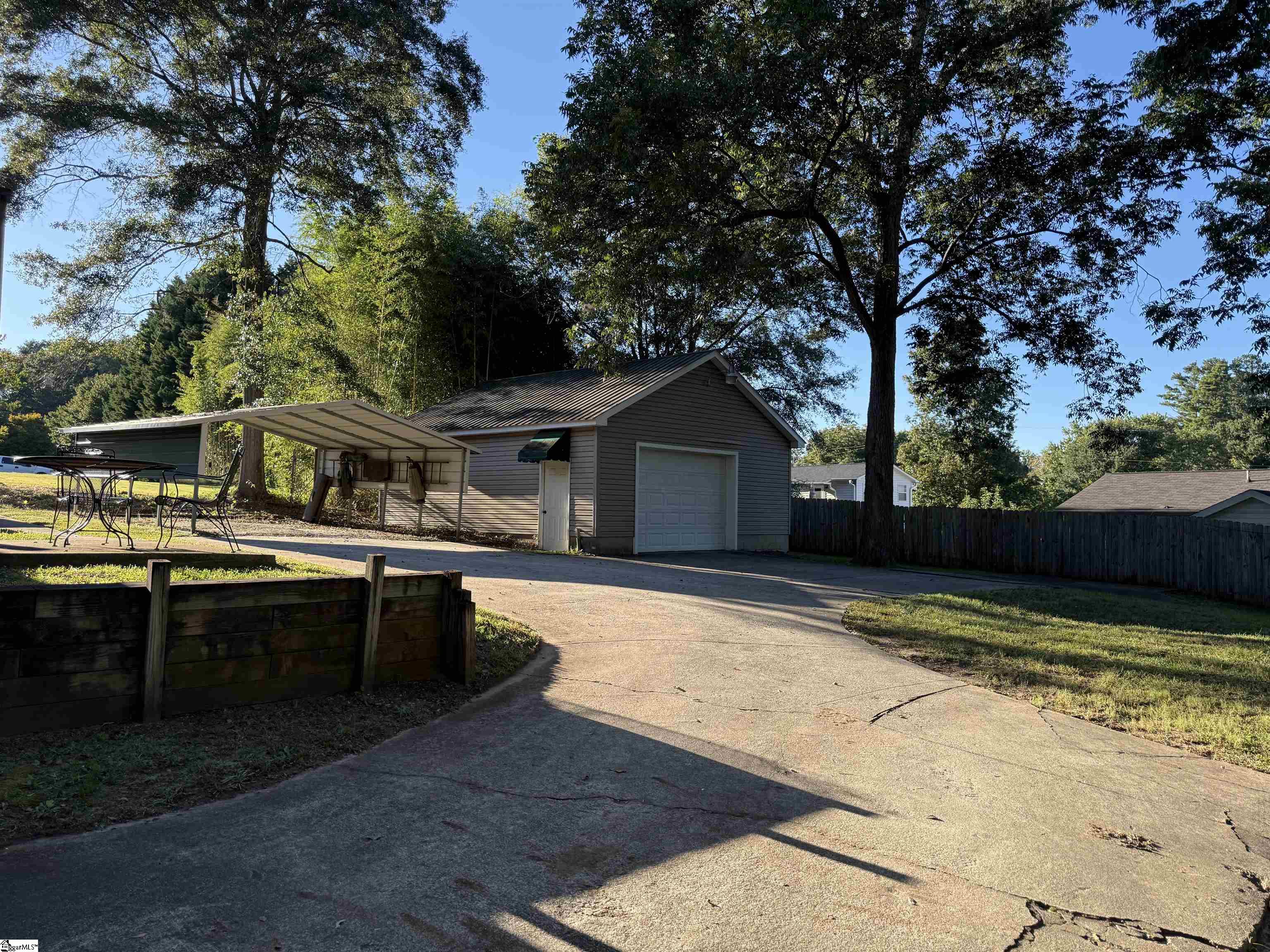 211 Wildwood Drive Property Photo 30