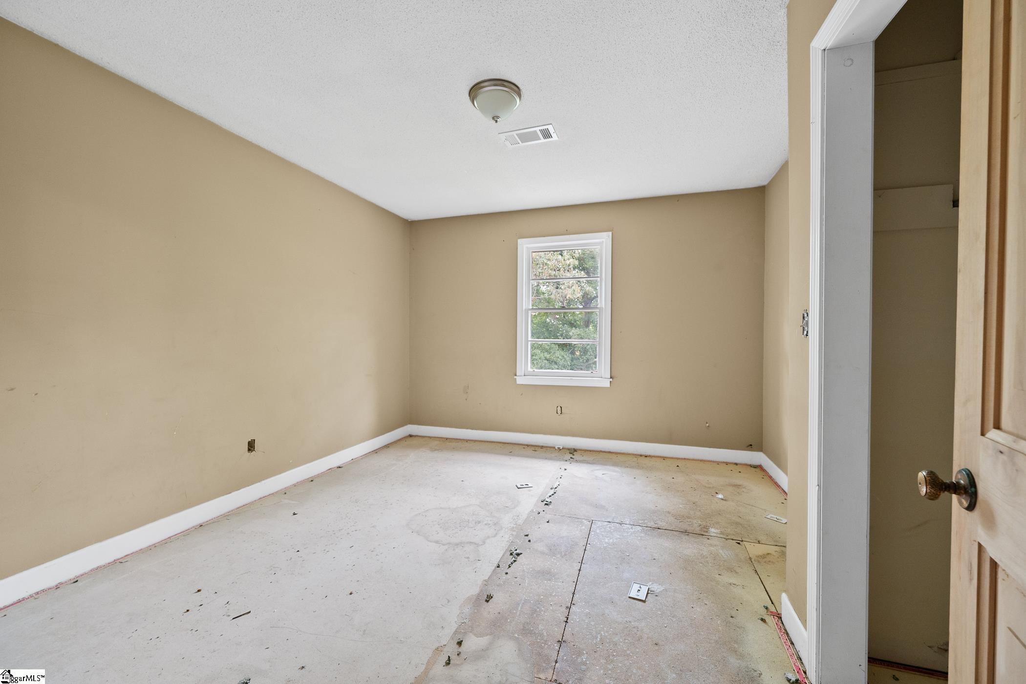 20 Alice Farr Drive Property Photo 13