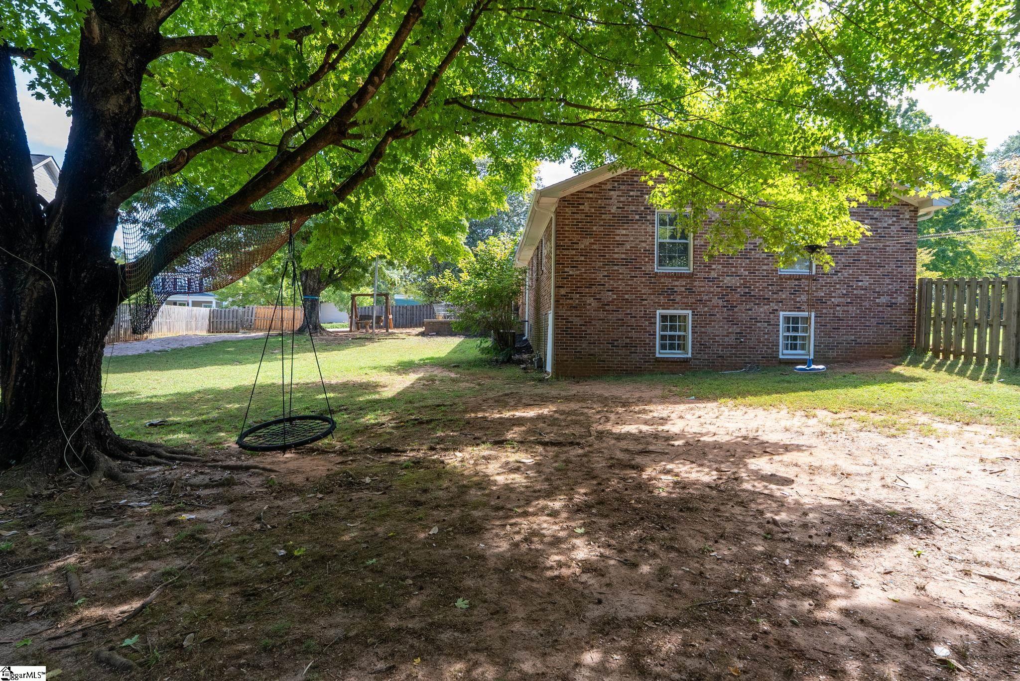 280 Henderson Road Property Photo 23