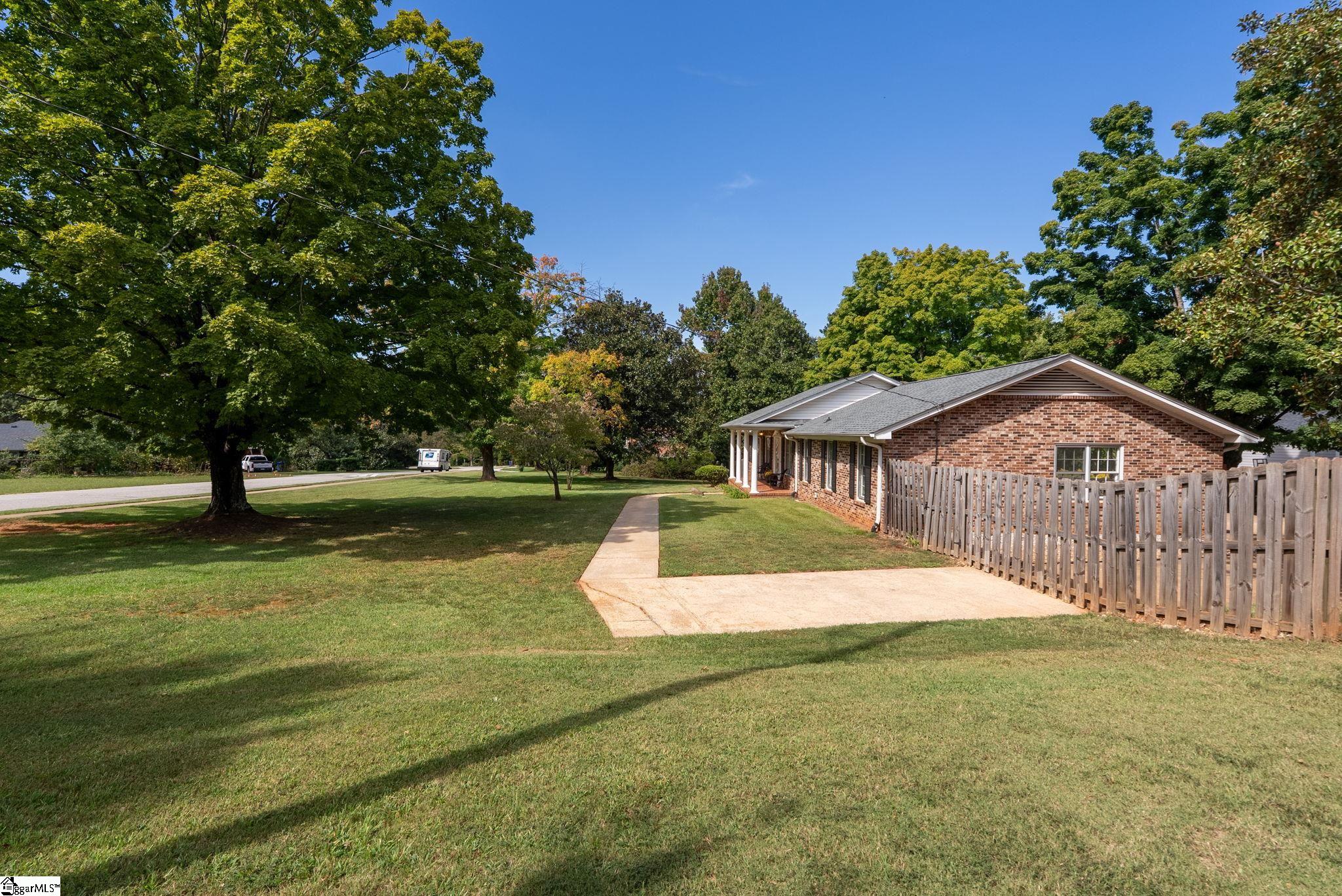280 Henderson Road Property Photo 31