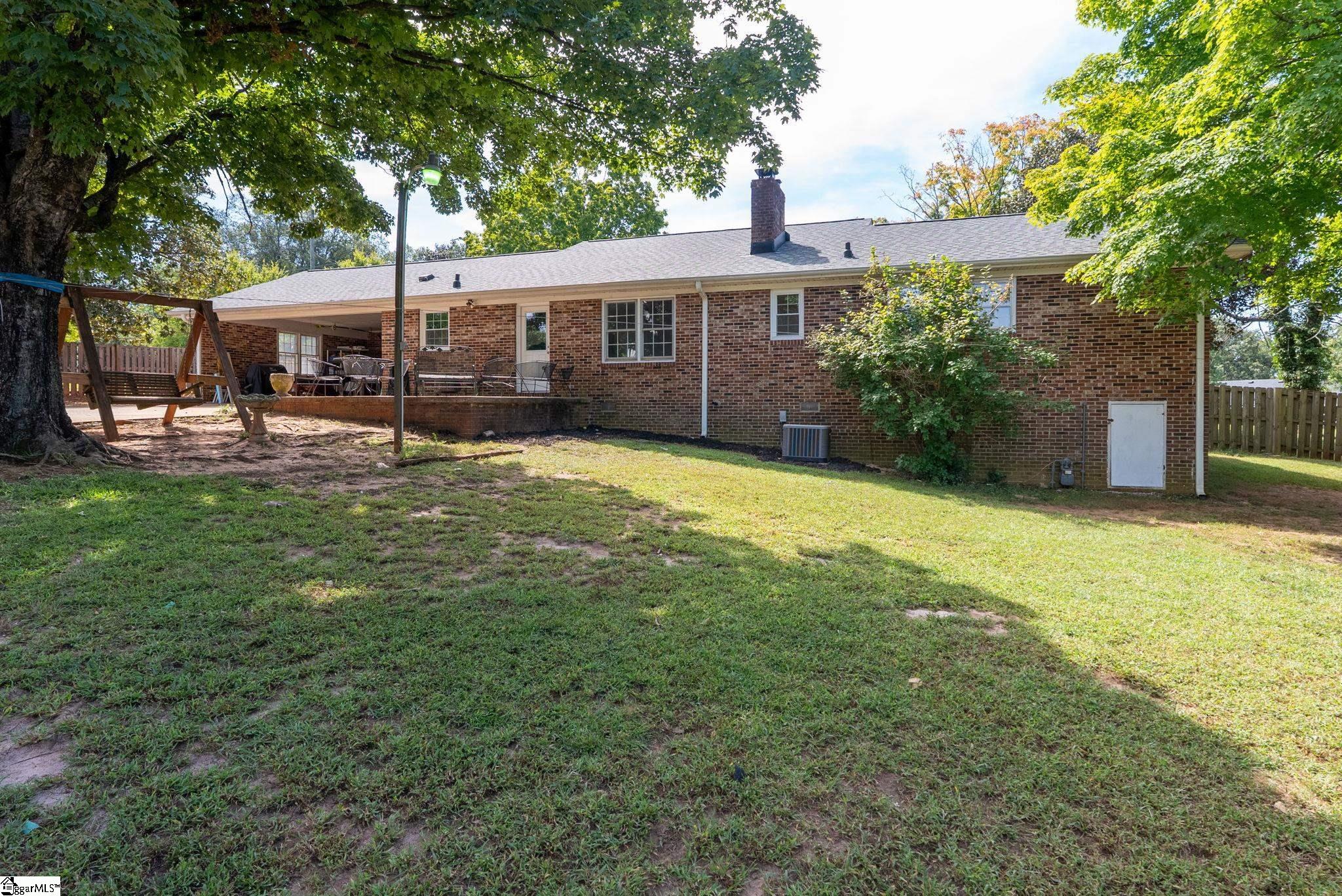 280 Henderson Road Property Photo 32