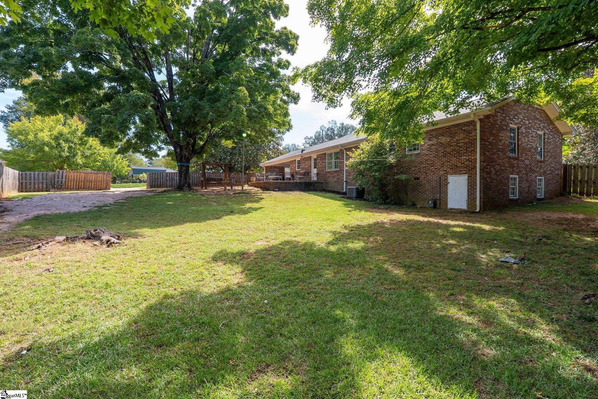 280 Henderson Road Property Photo 36