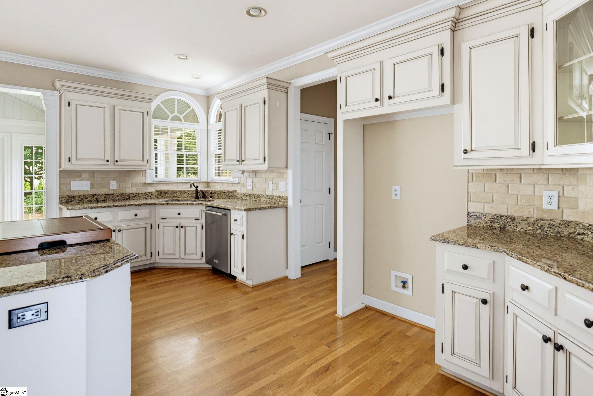 301 Rosebud Lane Property Photo 10