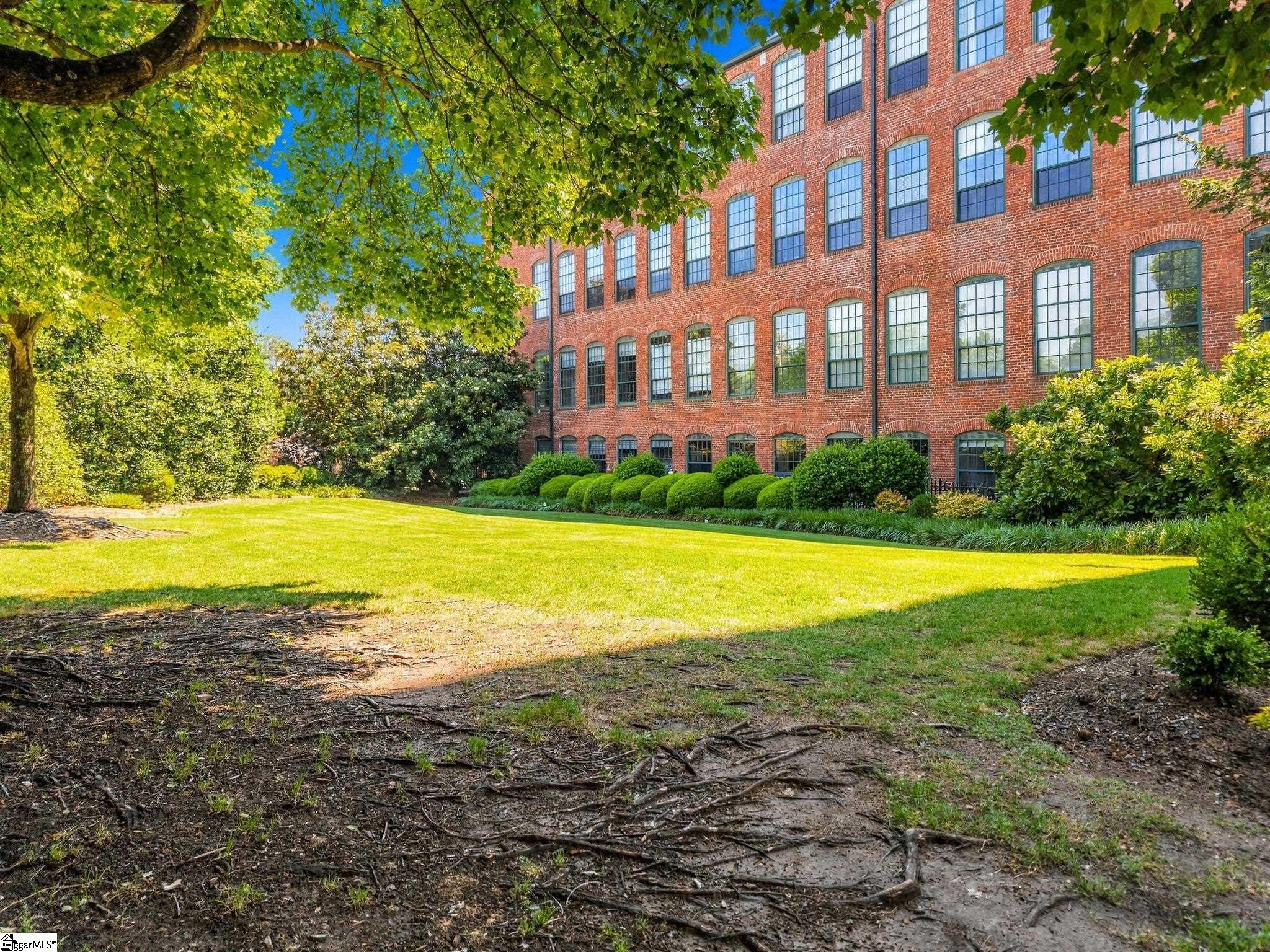 400 Mills Unit 225 Avenue Property Photo 7