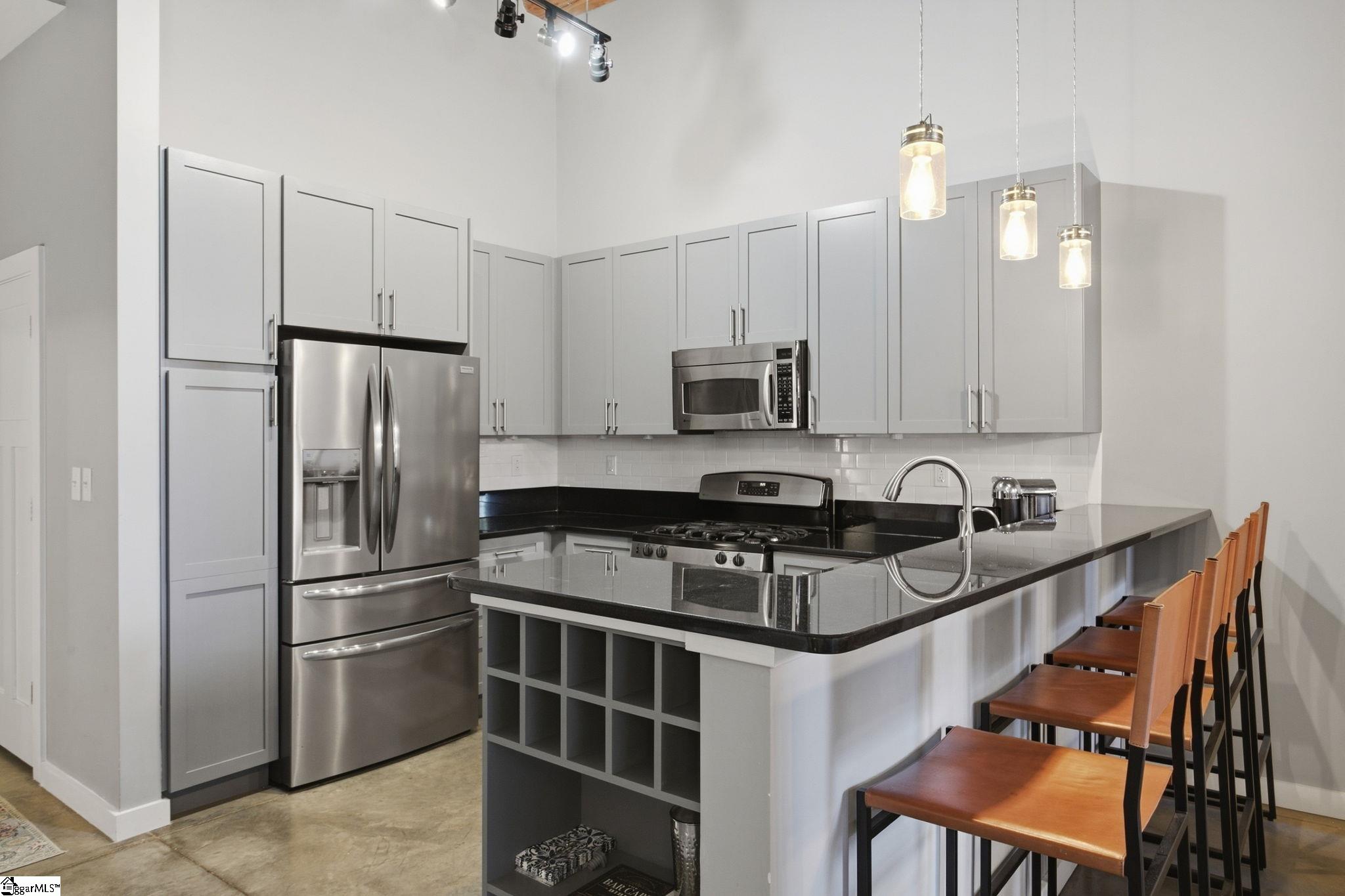 400 Mills Unit 225 Avenue Property Photo 13