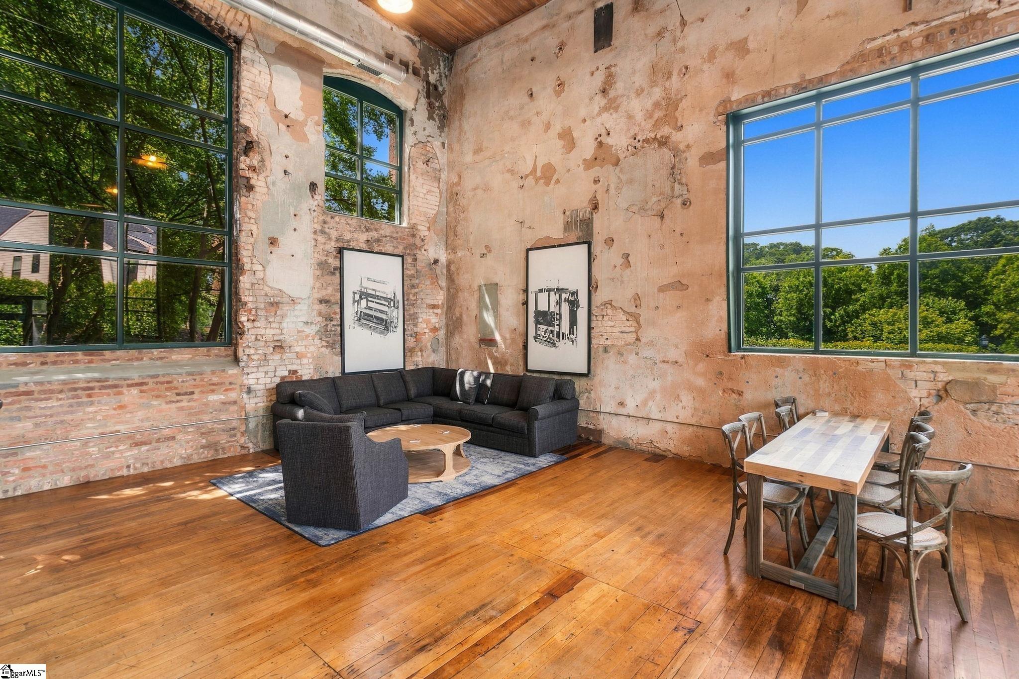 400 Mills Unit 225 Avenue Property Photo 45